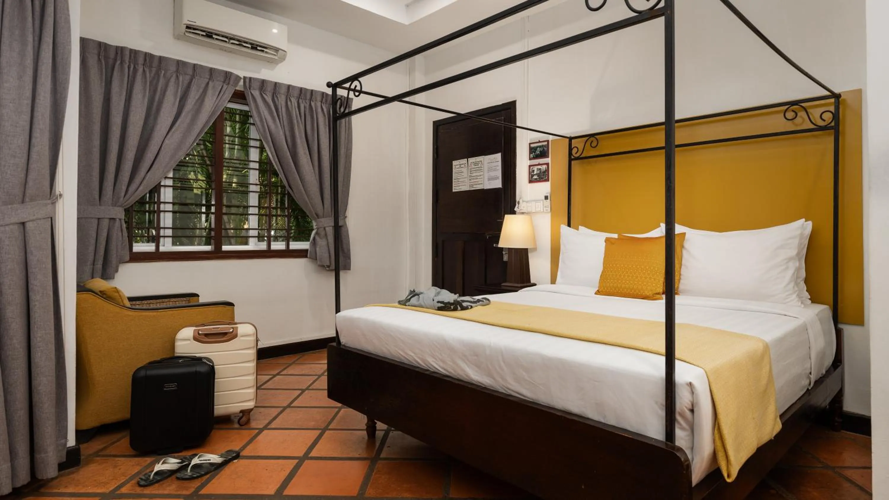 View (from property/room), Bed in Pavillon Indochine Boutique - Hotel