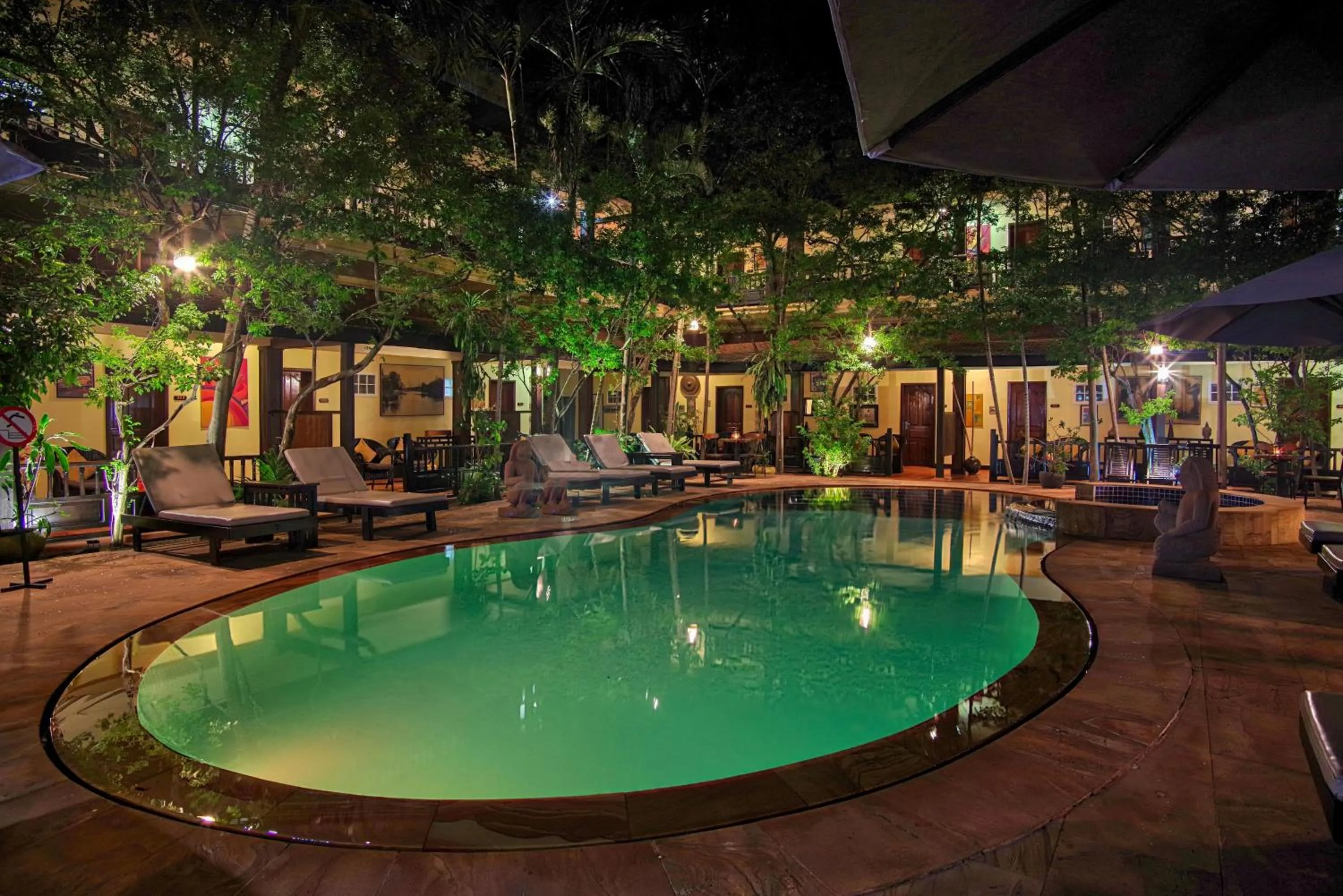 Swimming pool in Pavillon Indochine Boutique - Hotel