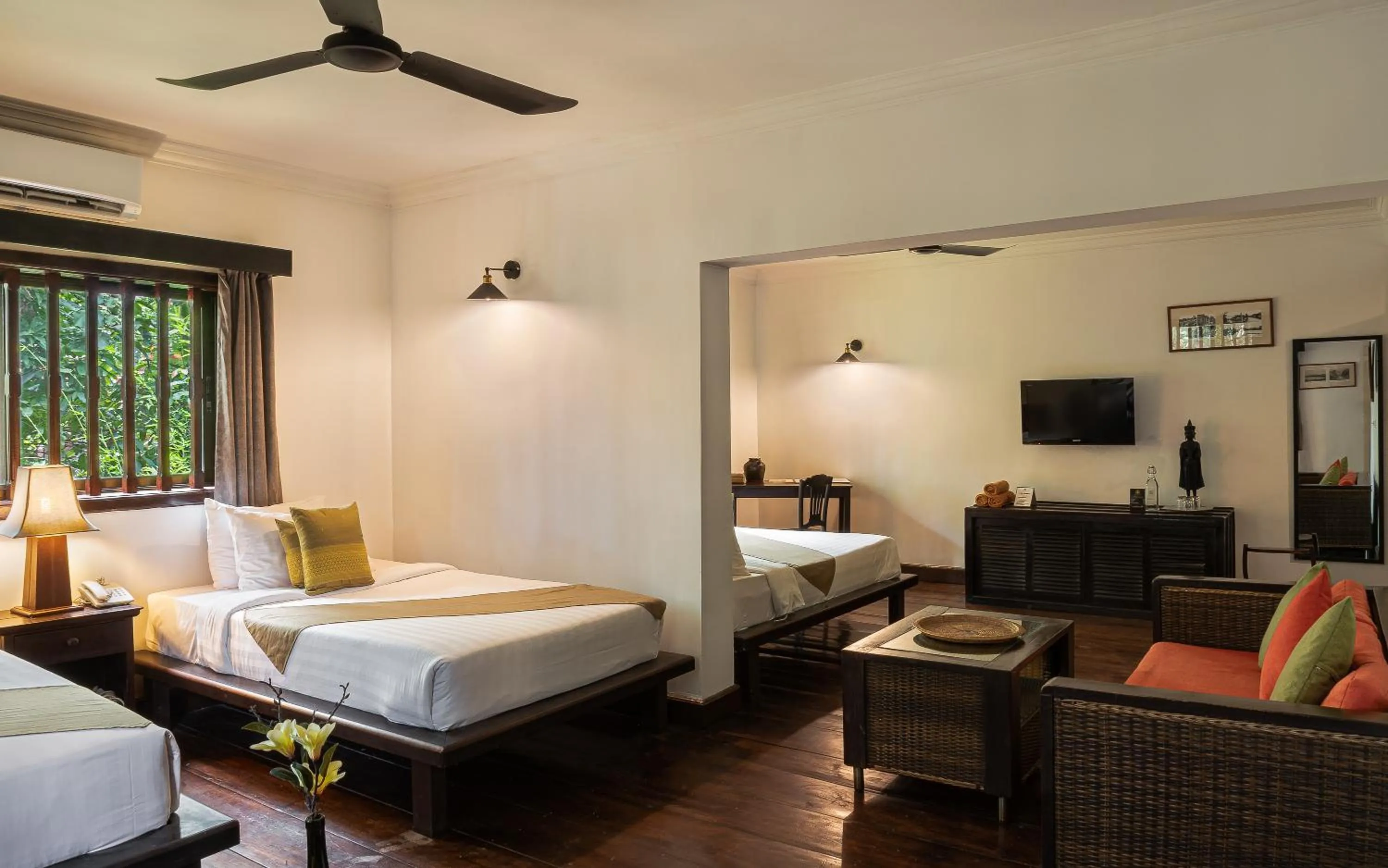 Bed in Pavillon Indochine Boutique - Hotel