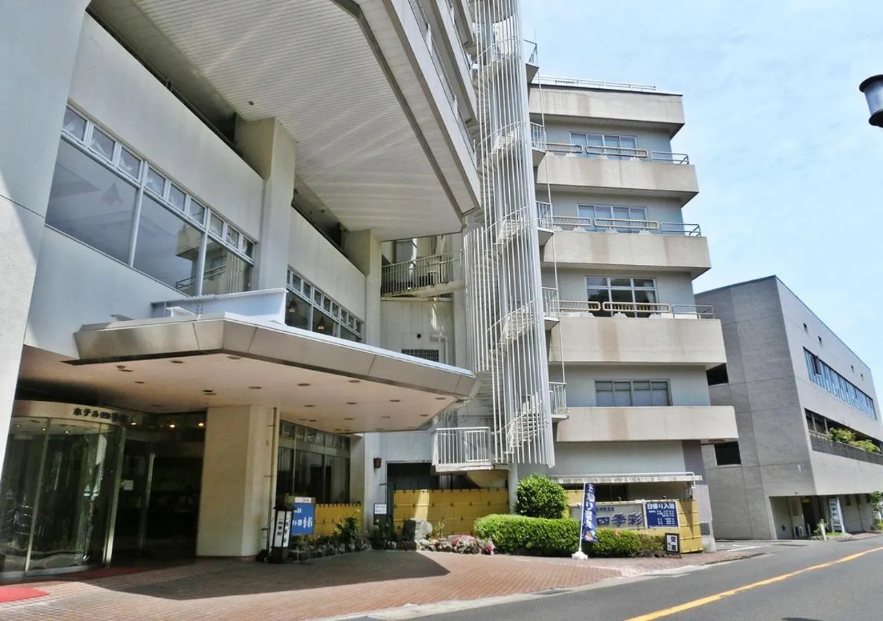 Facade/entrance in Itoen Hotel Shikisai