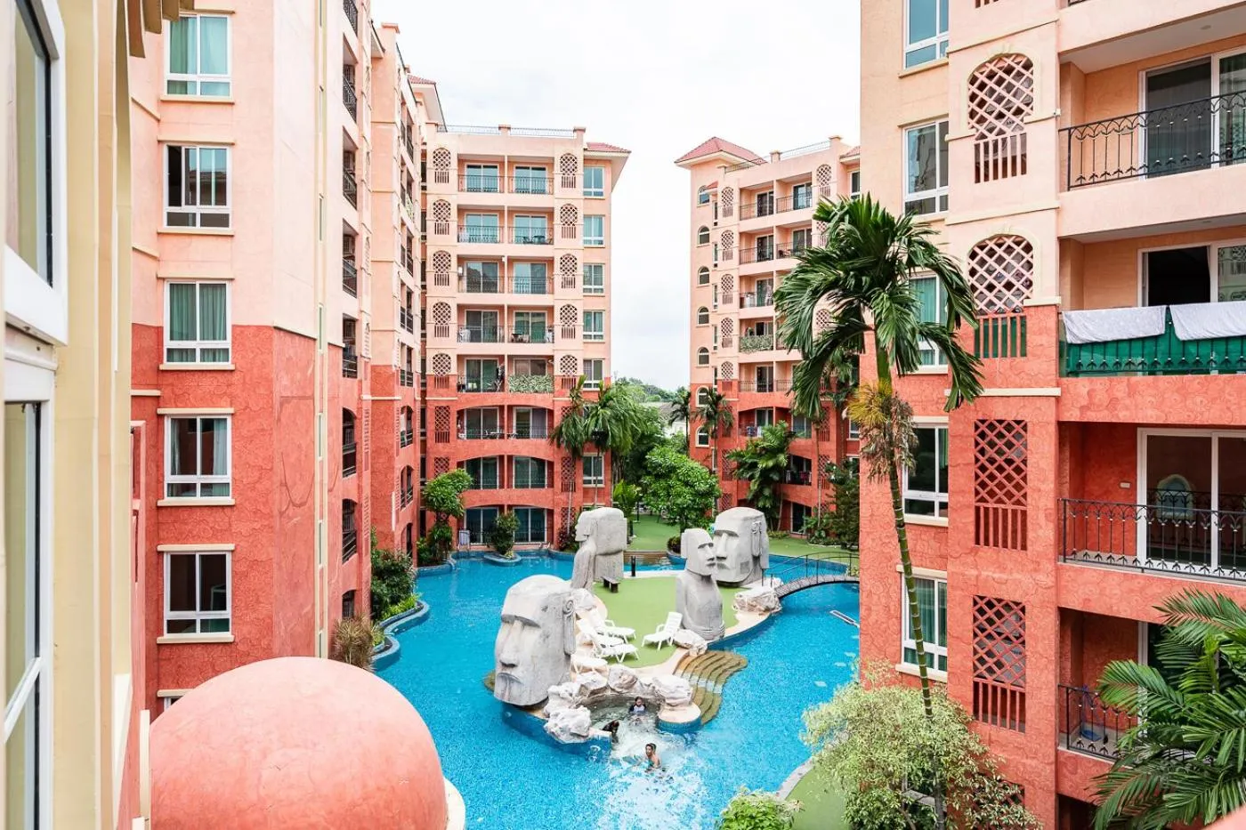 Swimming pool in Sonia residence - SHA Extra Plus