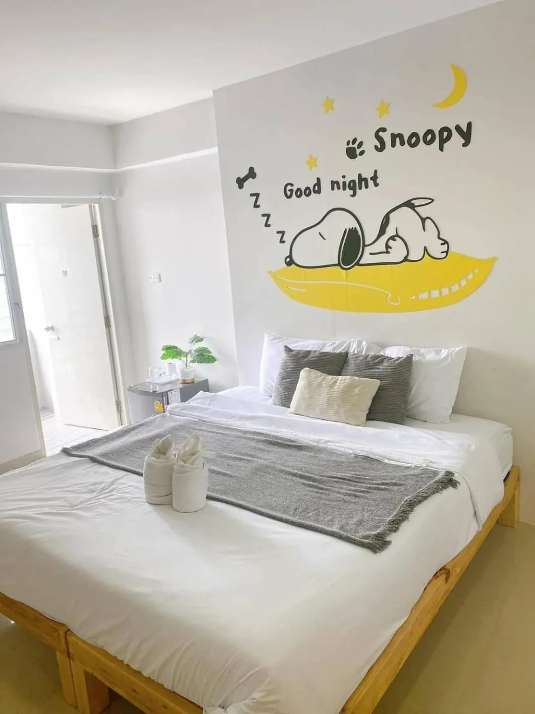 Photo of the whole room in 88 Living