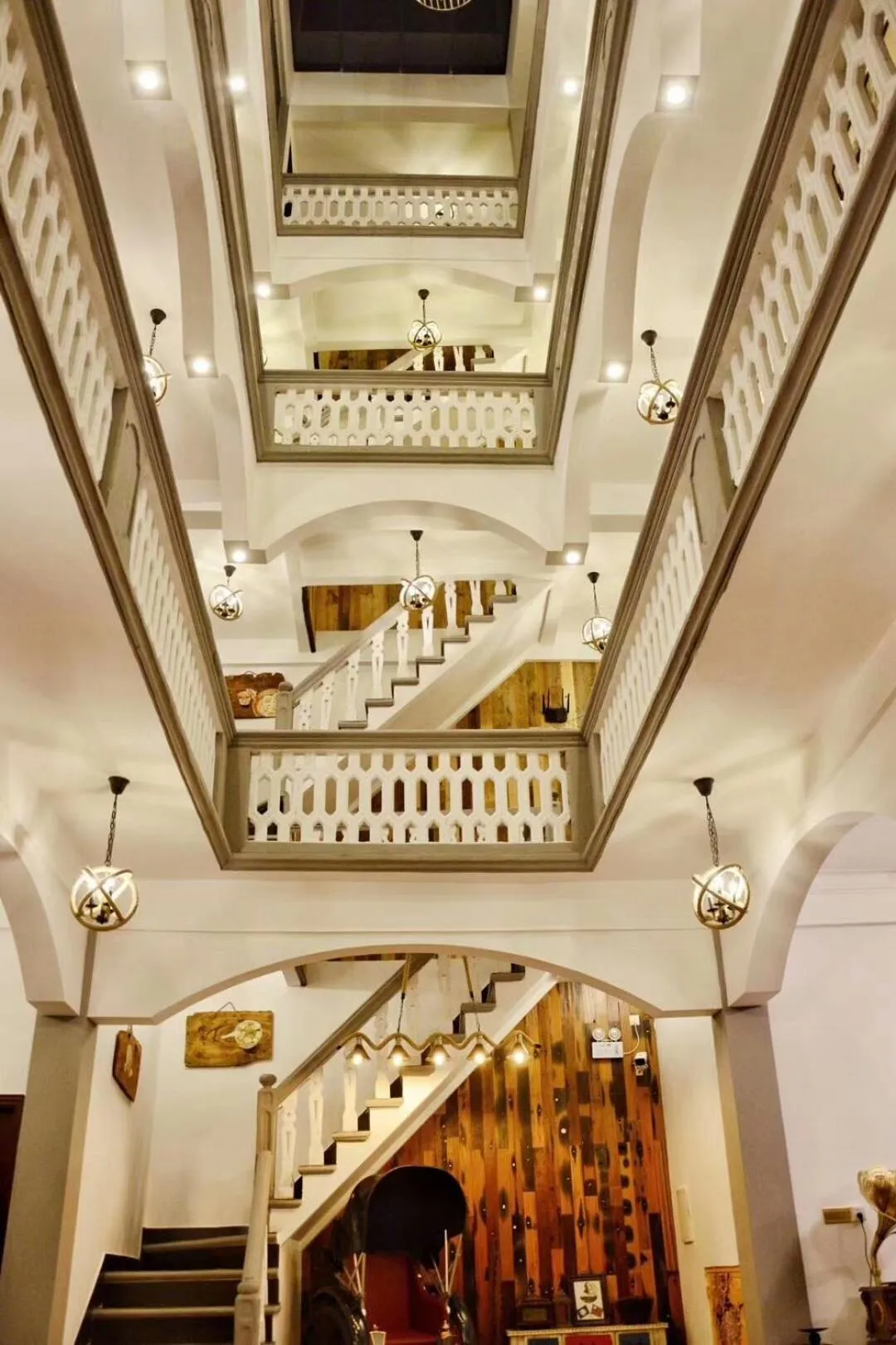 Decorative detail in Mumian inn