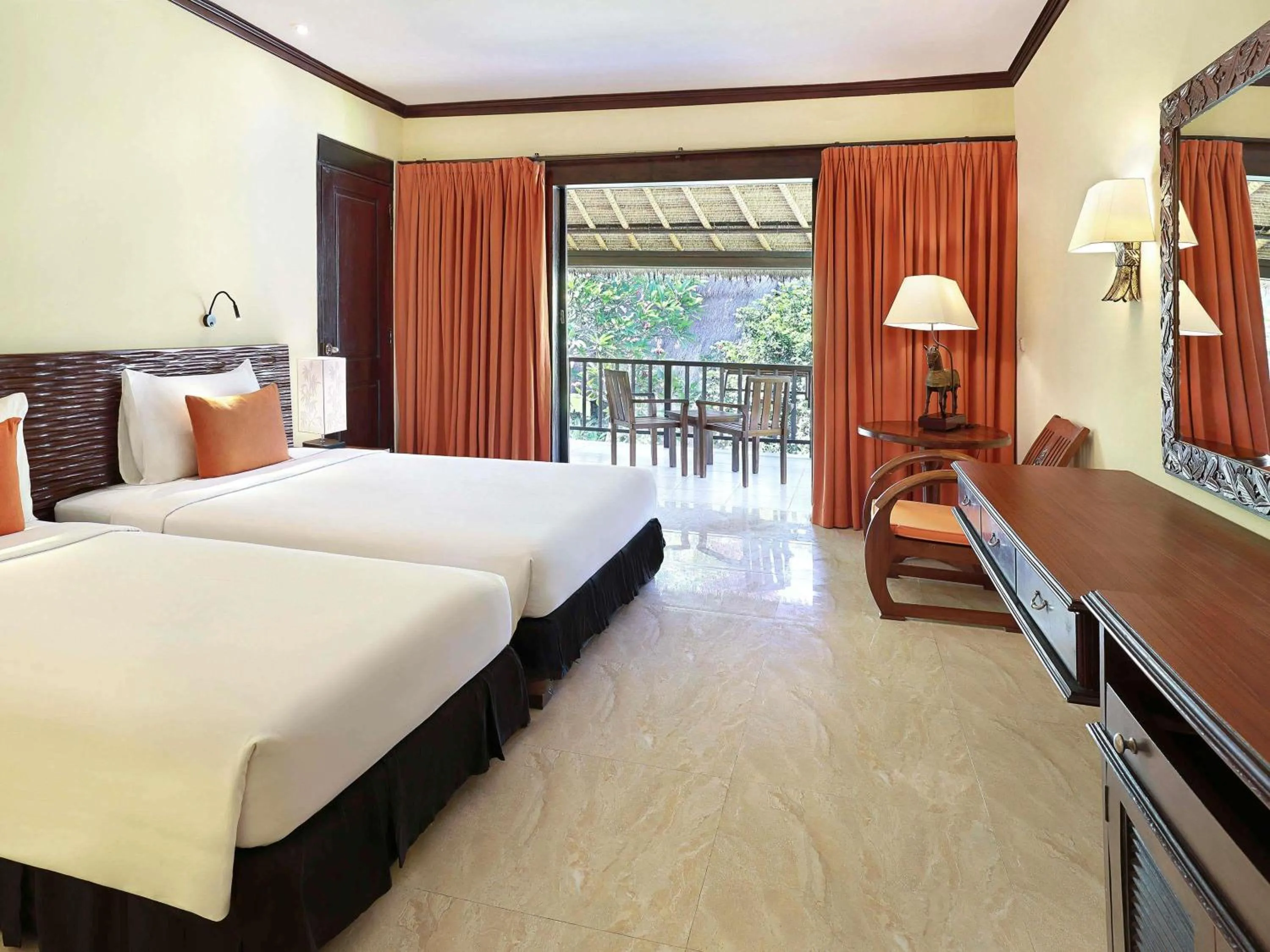 Bedroom, Bed in Mercure Resort Sanur