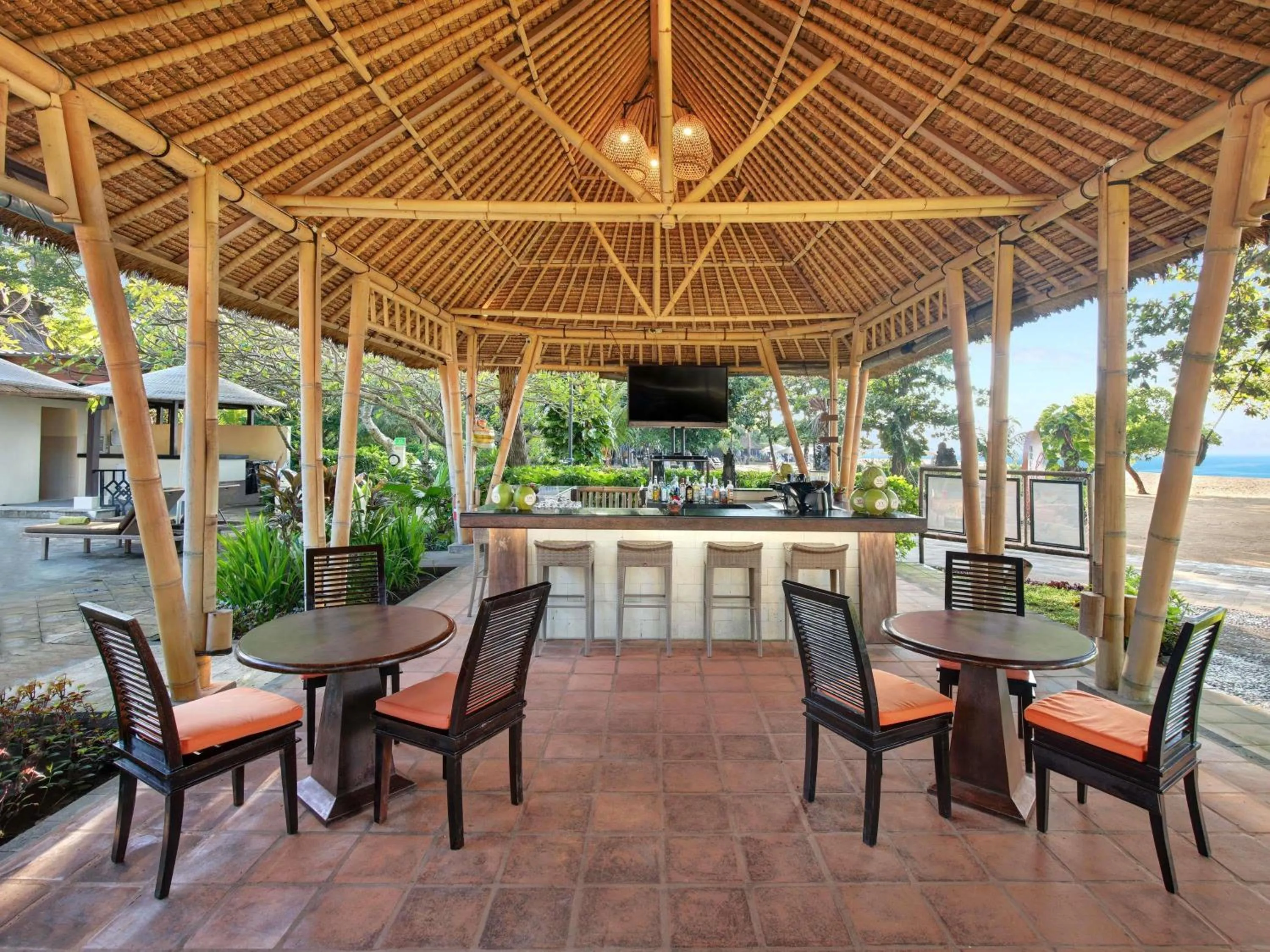 Lounge or bar in Mercure Resort Sanur