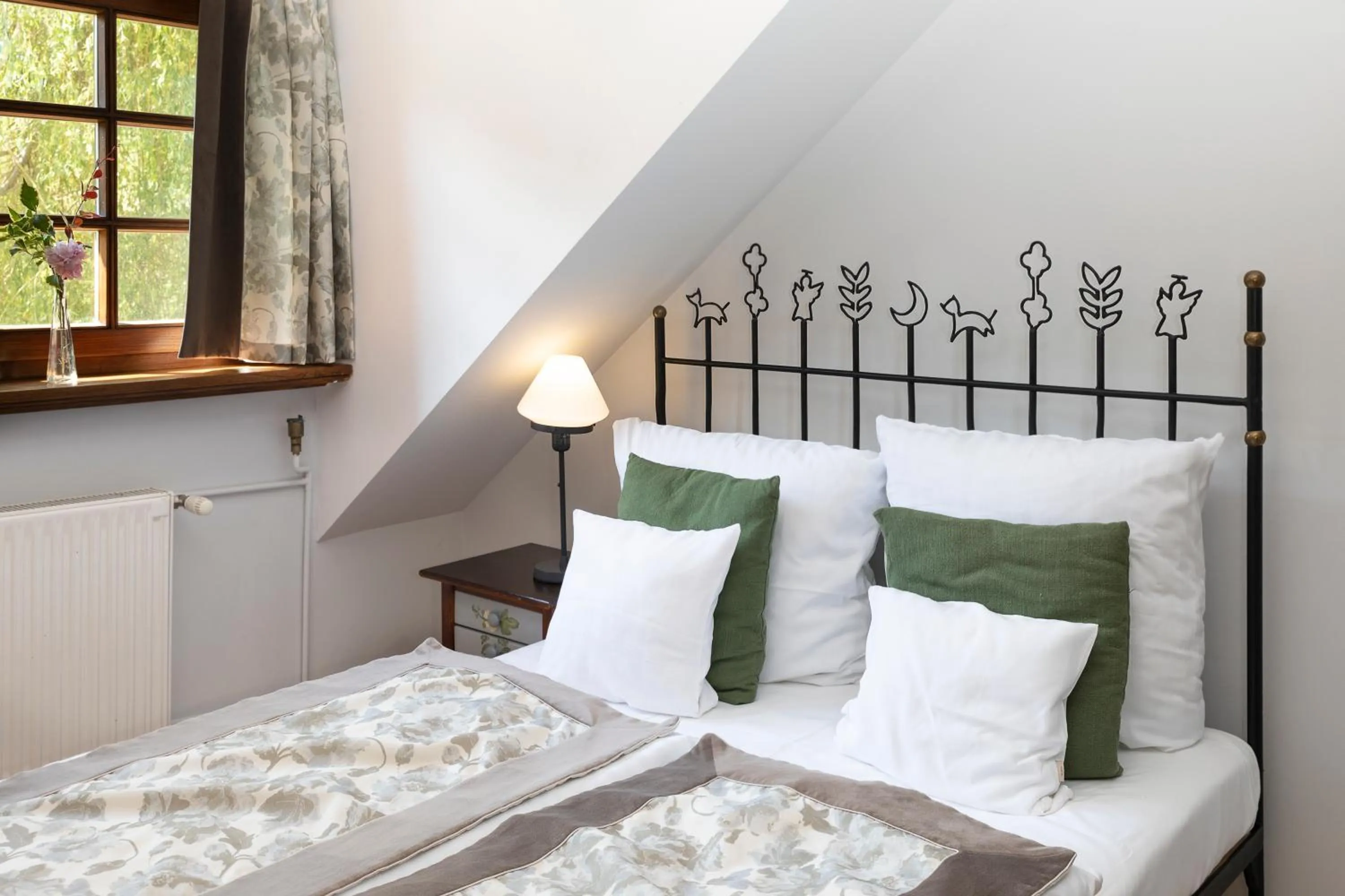 Bed in Młyn Klekotki Spa Resort