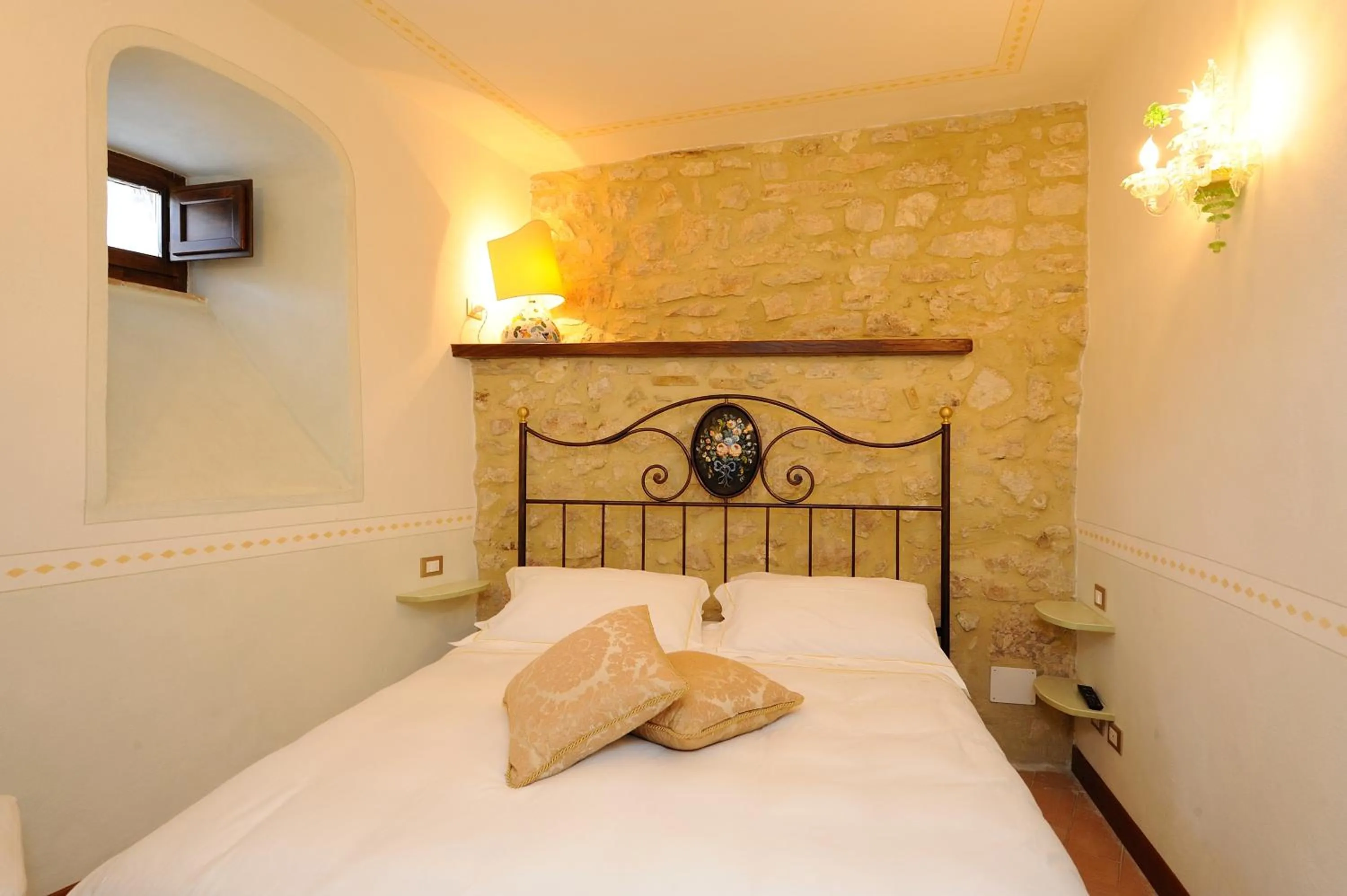 Bedroom, Bed in Torre Del Nera Albergo diffuso & Spa