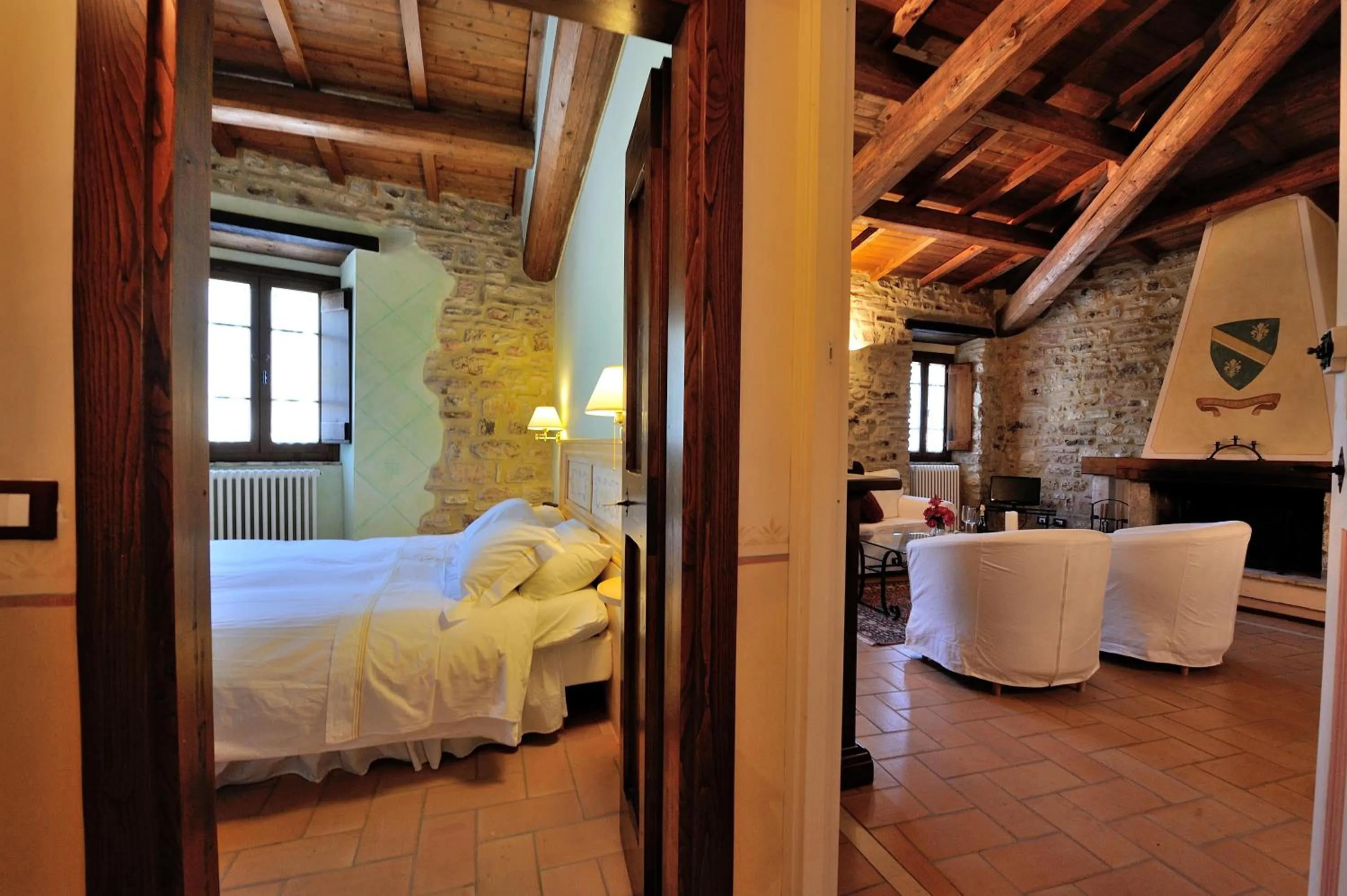 Living room, Bed in Torre Del Nera Albergo diffuso & Spa