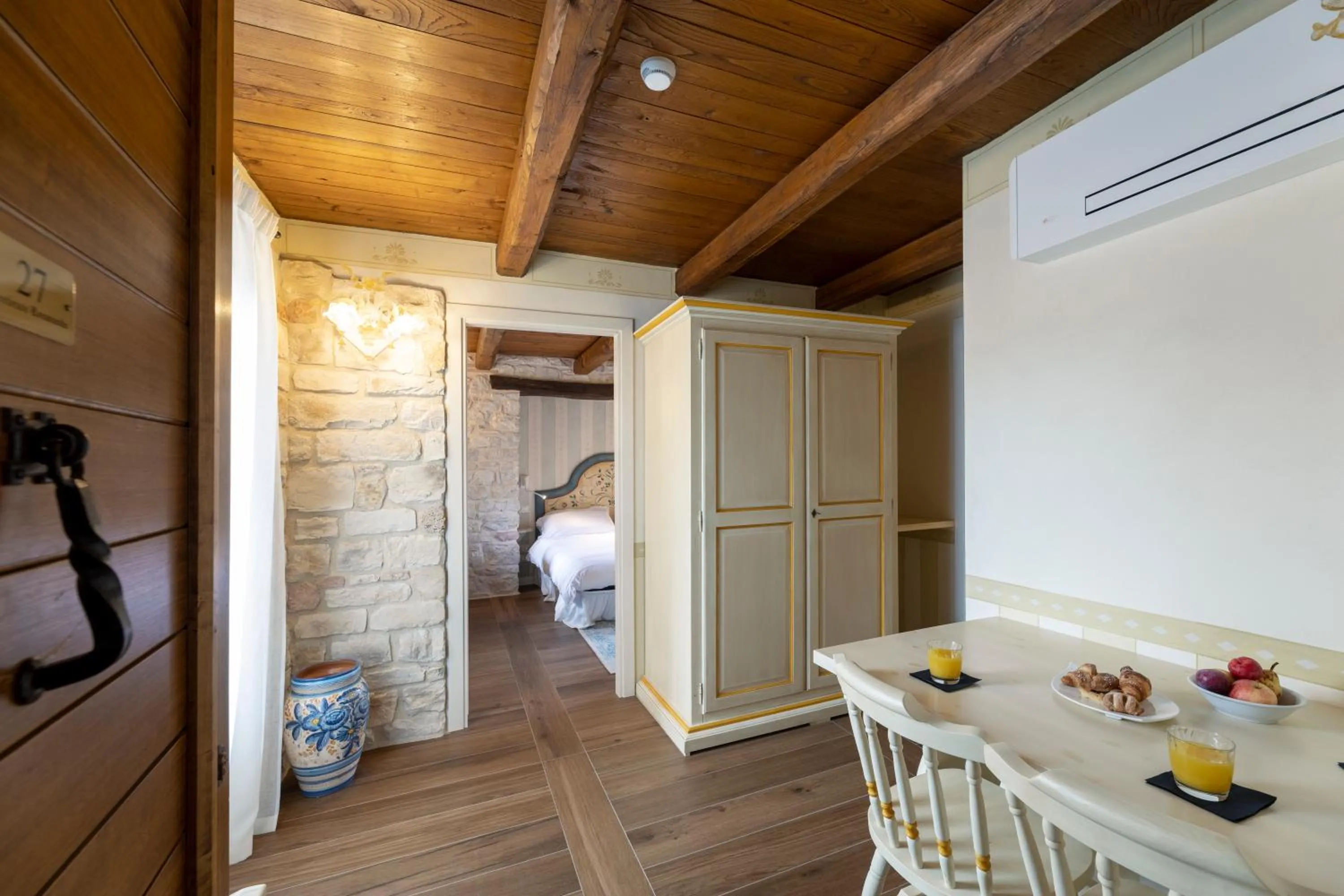 Photo of the whole room in Torre Del Nera Albergo diffuso & Spa