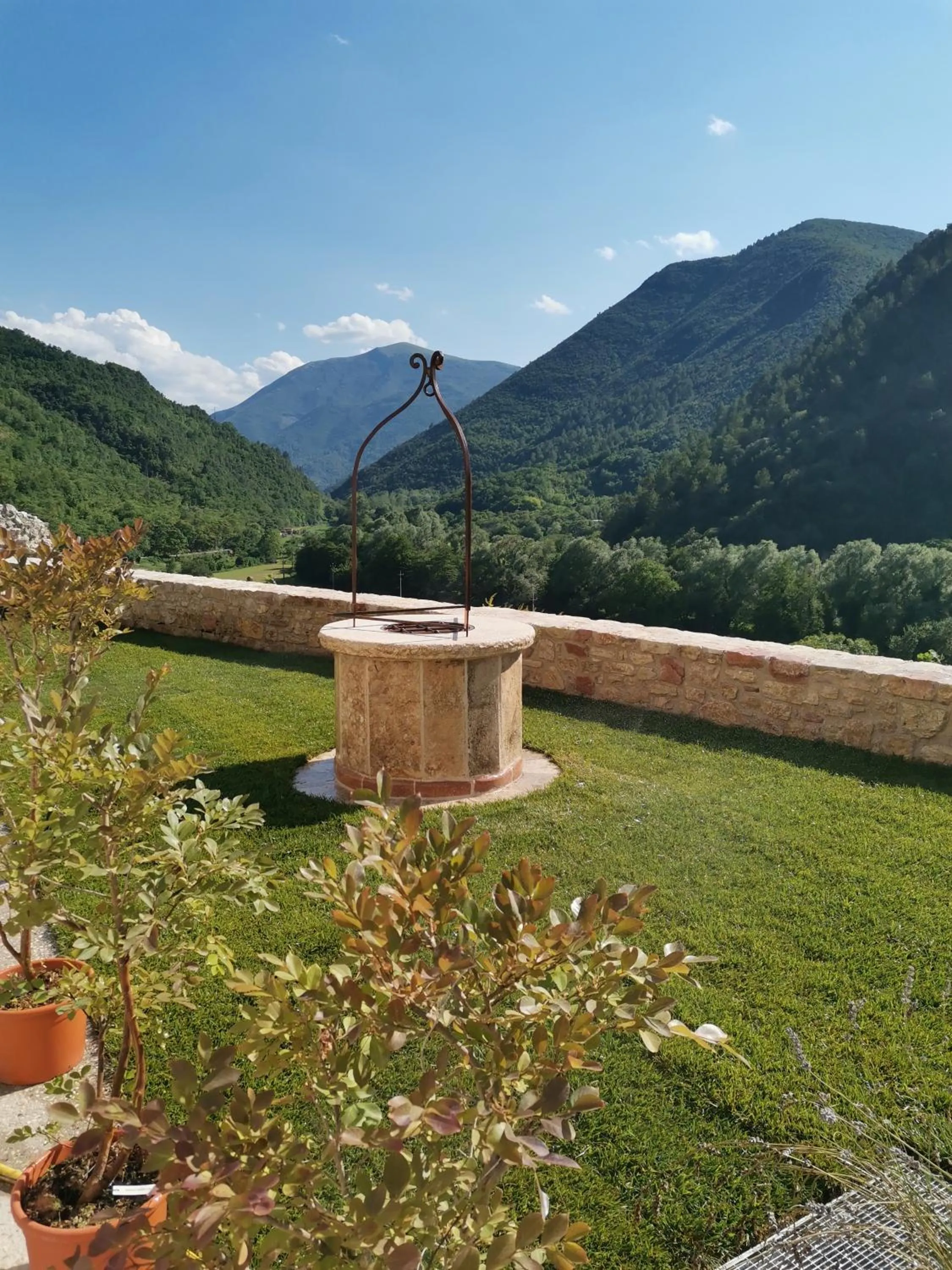 Garden in Torre Del Nera Albergo diffuso & Spa