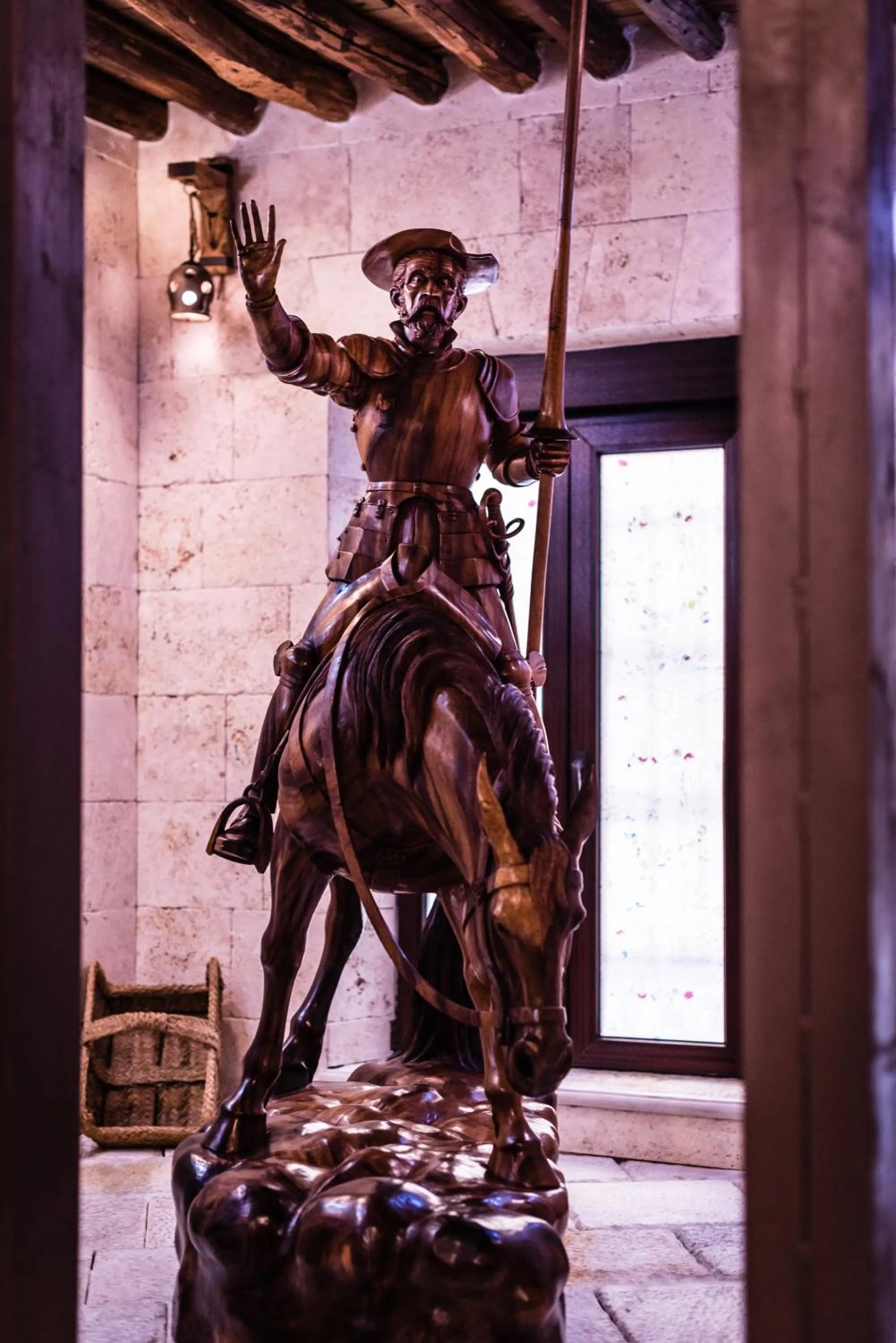 Decorative detail in Casa de Reyes