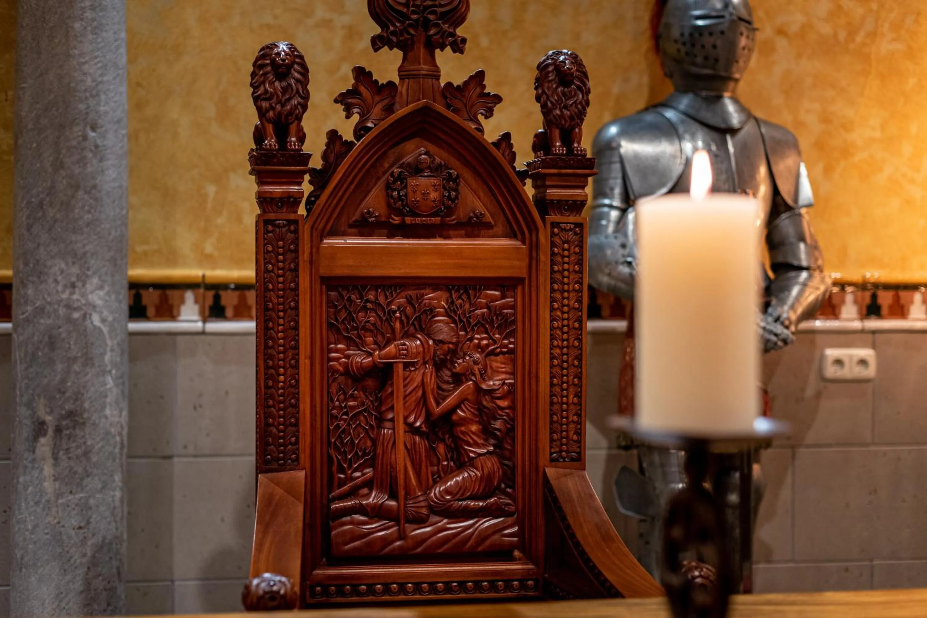 Decorative detail in Casa de Reyes