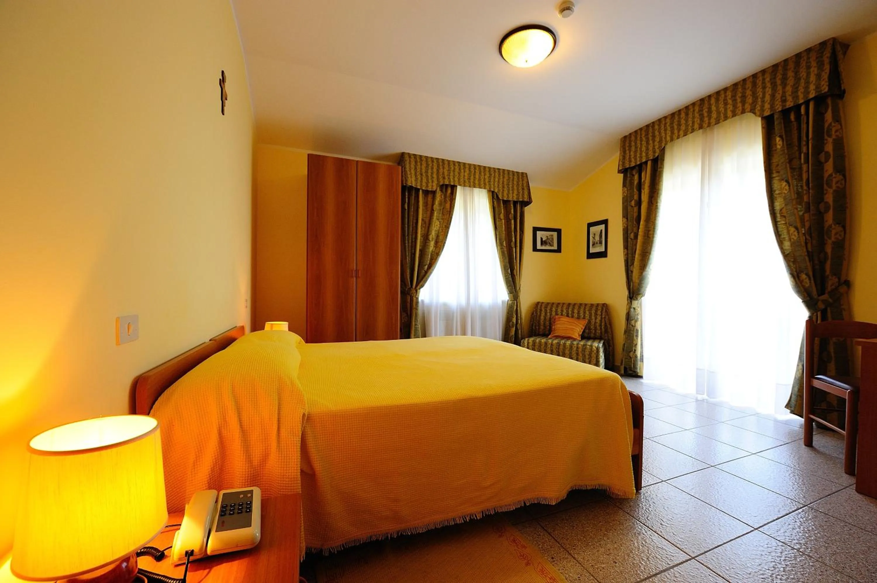 Photo of the whole room, Bed in Colle Degli Olivi snc