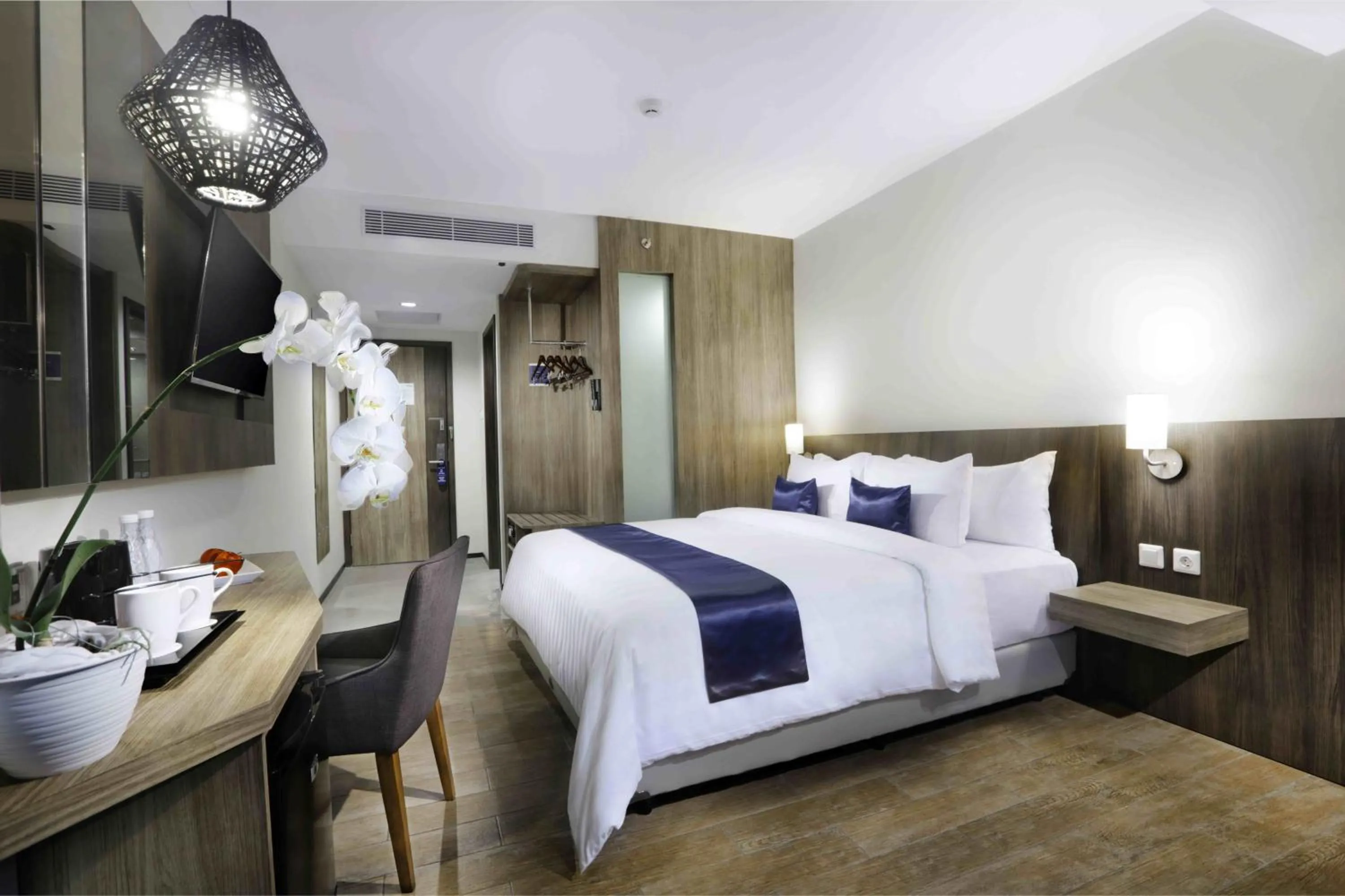 Bed in Aston Inn Pandanaran