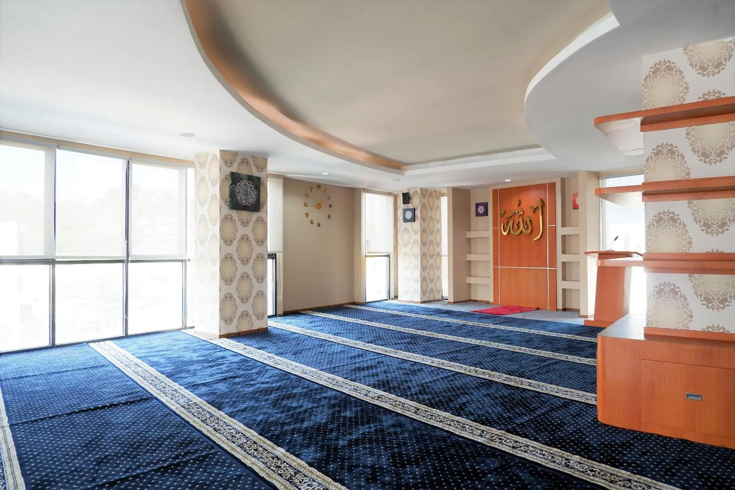 Area and facilities, Bed in Aston Inn Pandanaran