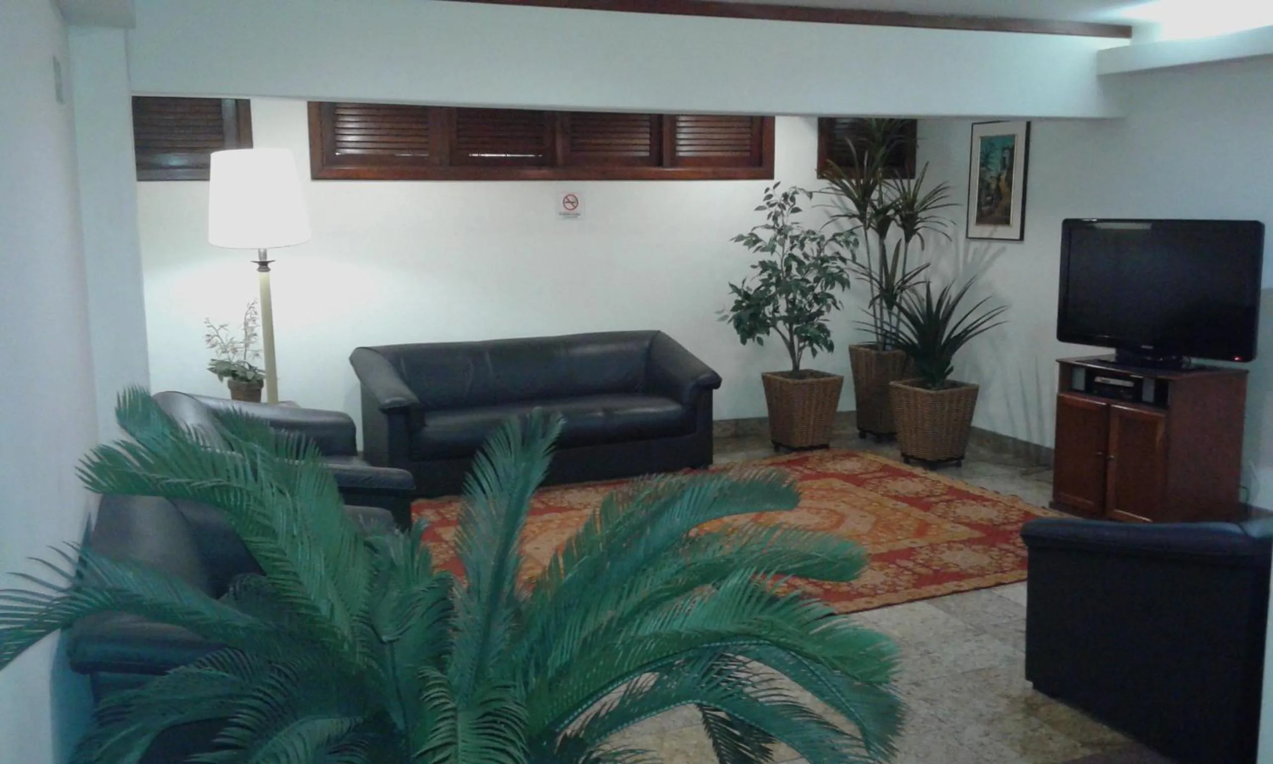 Communal lounge/ TV room in Hotel São Bento