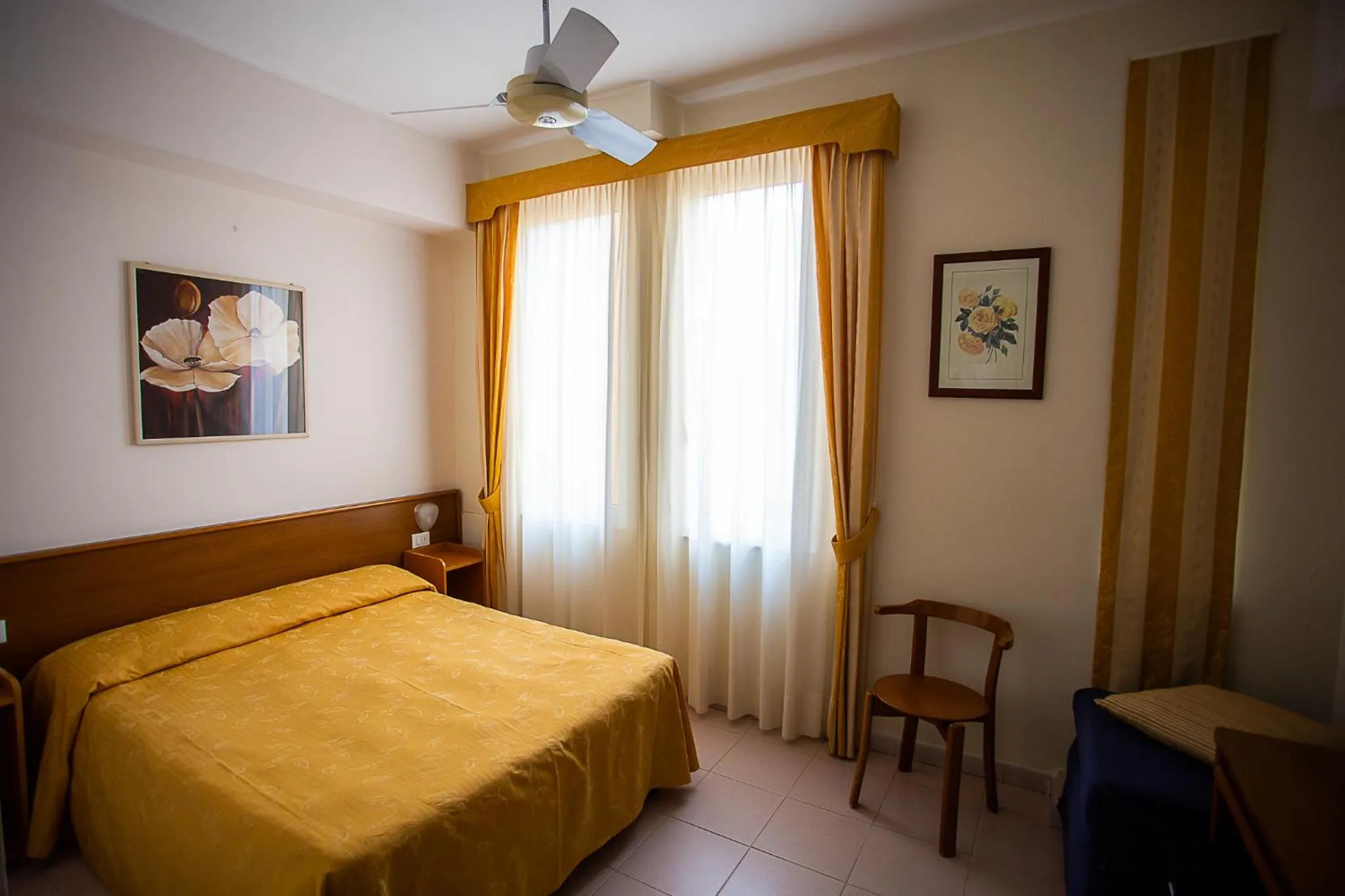 Bed in Hotel Nuovo Al Mare