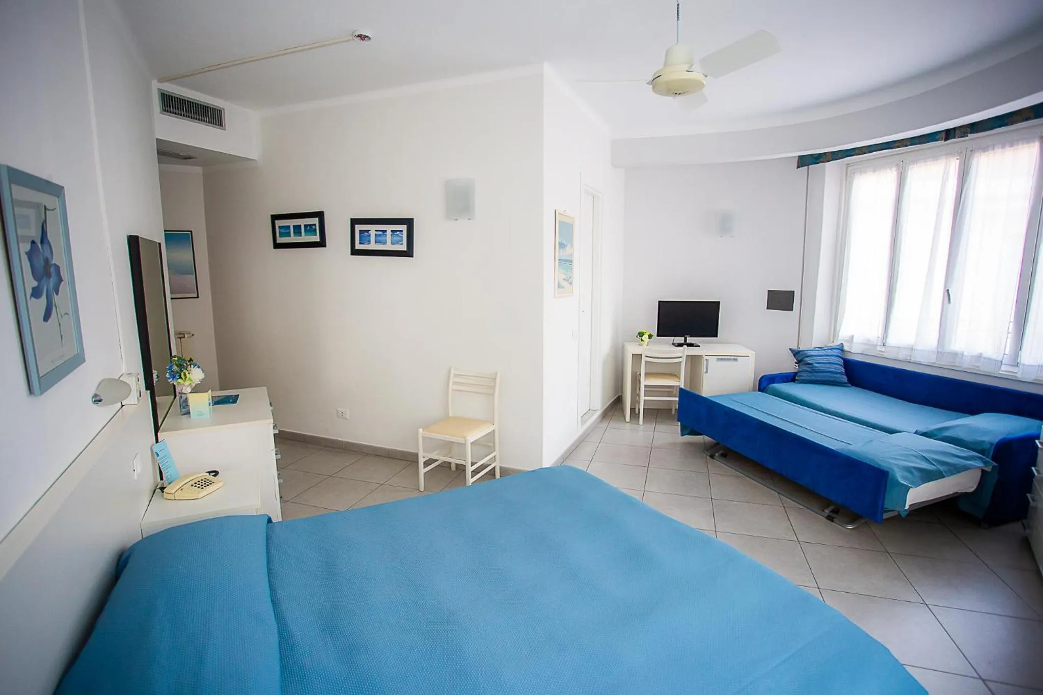 Photo of the whole room, Bed in Hotel Nuovo Al Mare