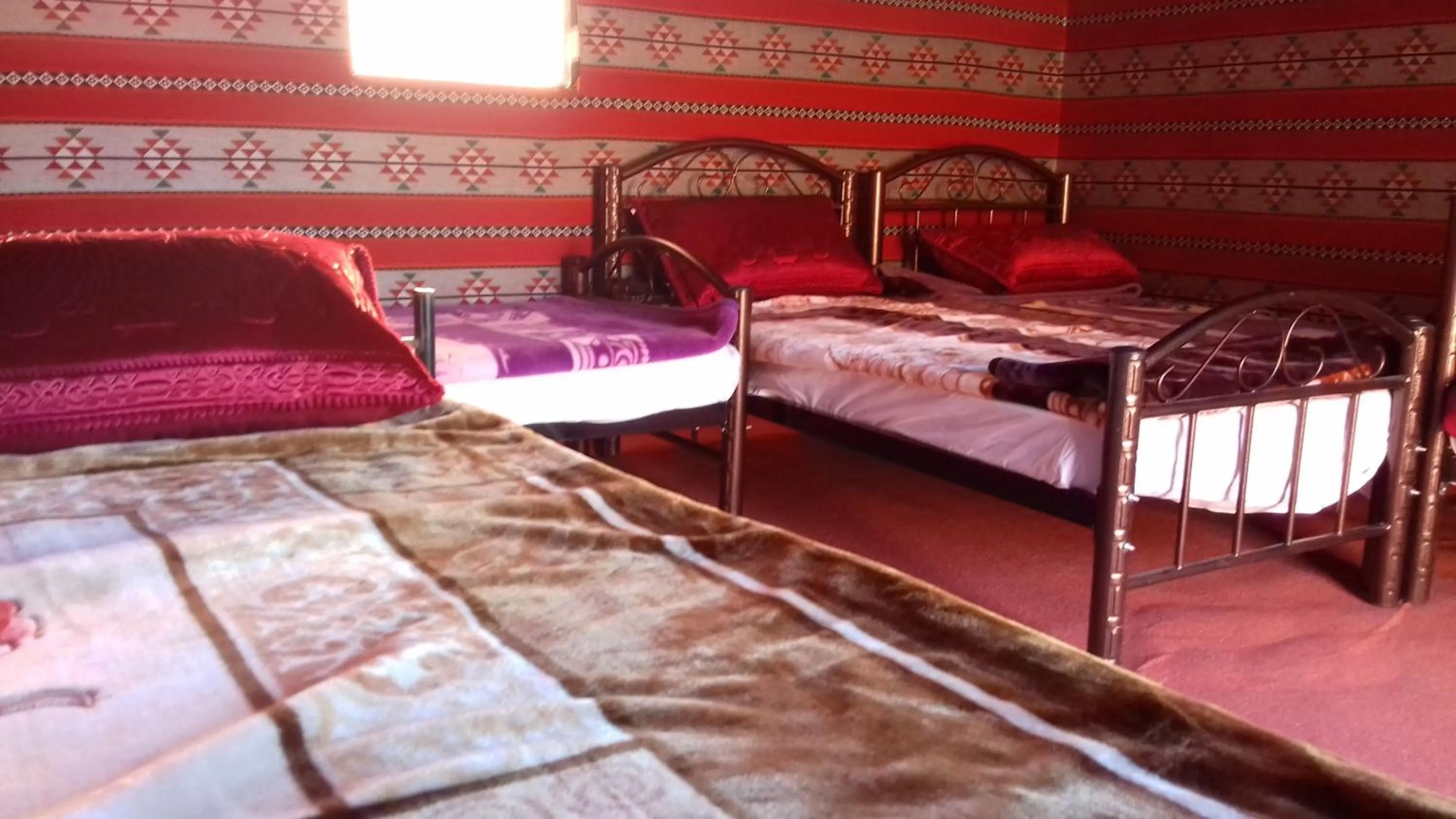 Bedroom, Bed in Desert Moon Camp