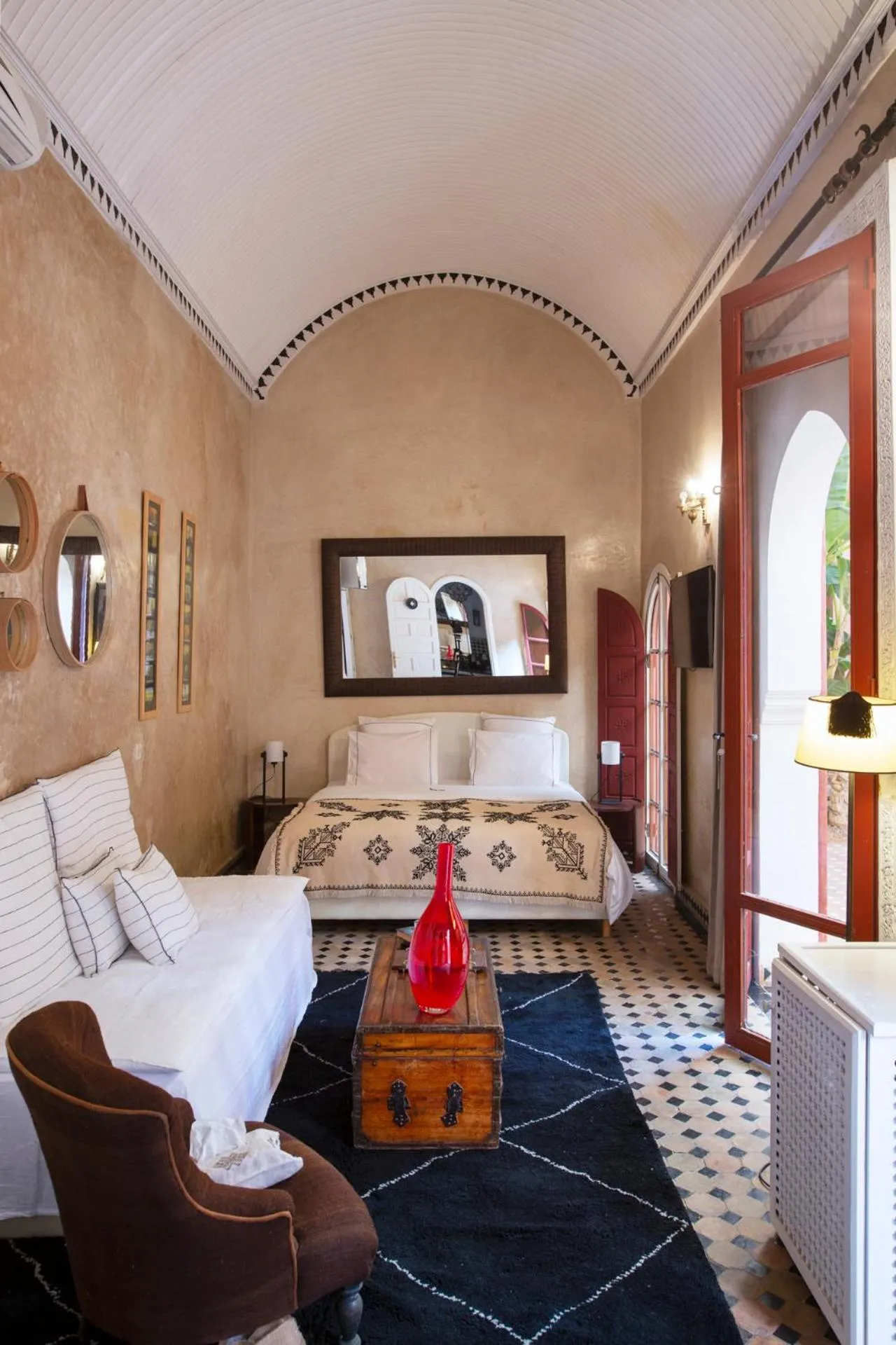 Bedroom, Bed in Indian Palace