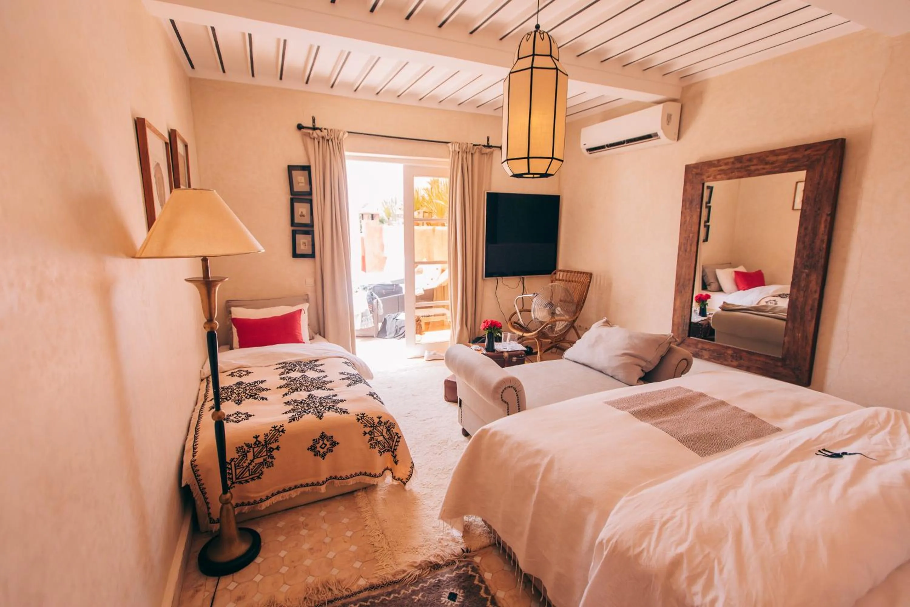 Bedroom, Bed in Indian Palace