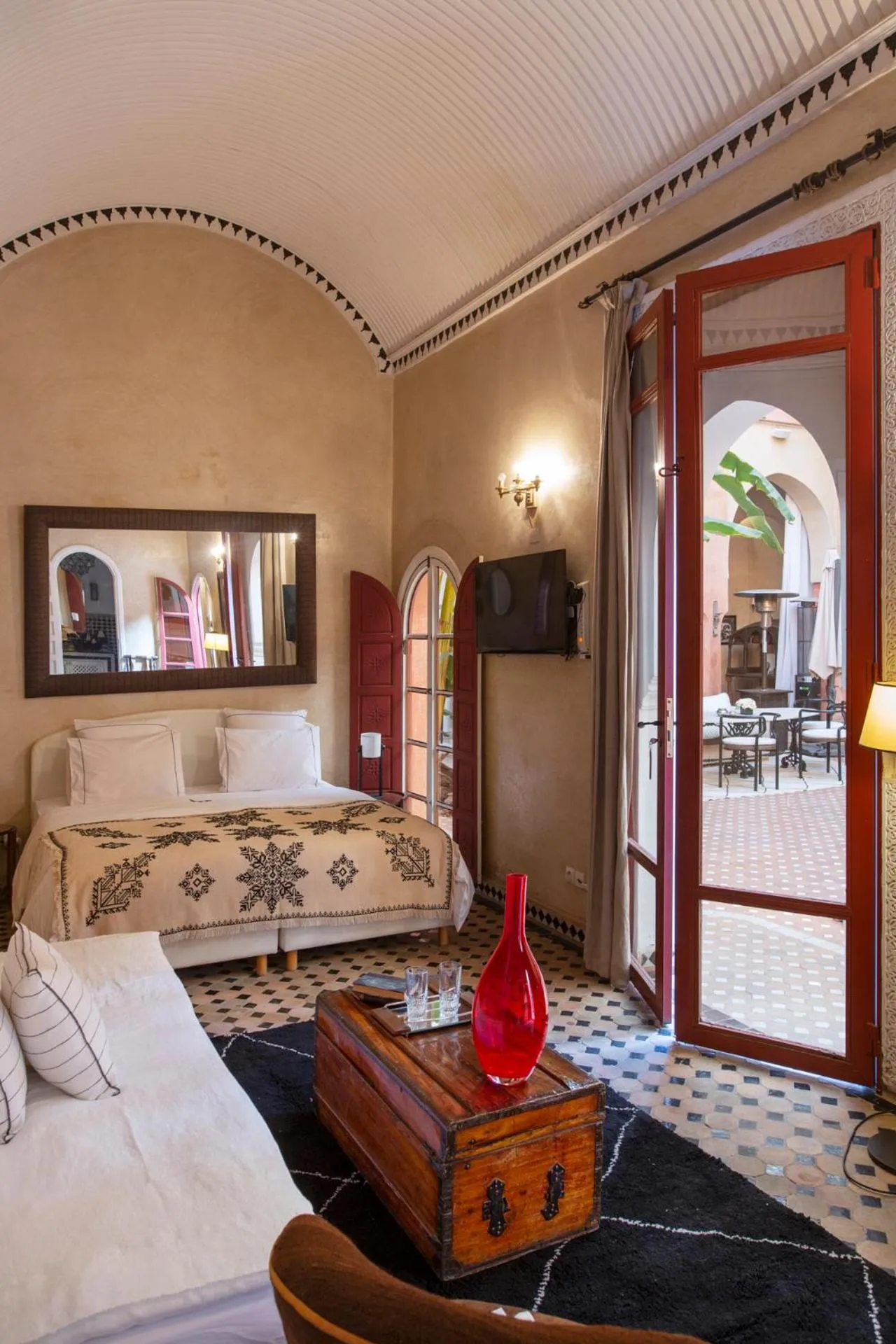 Bedroom, Bed in Indian Palace