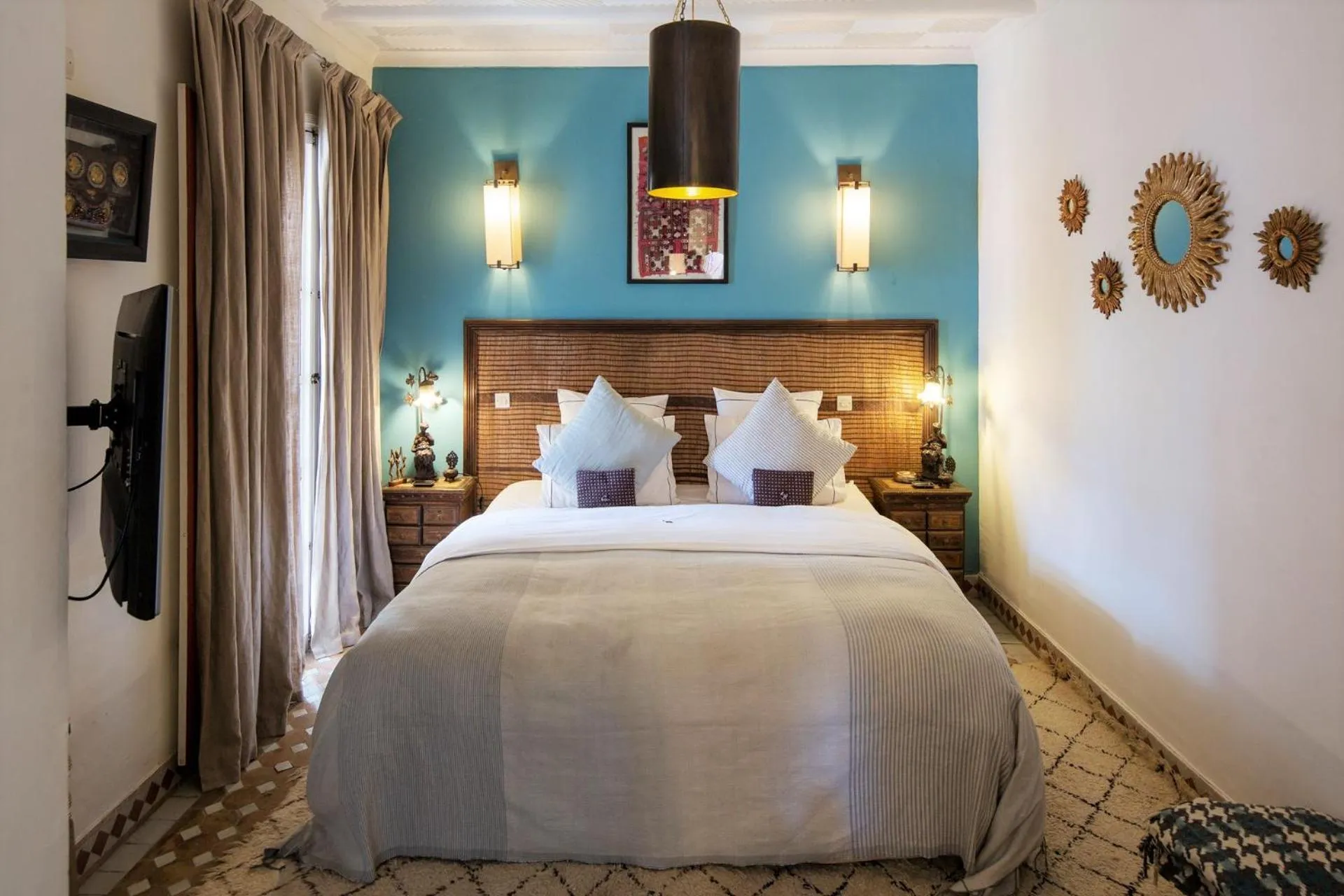 Bedroom, Bed in Indian Palace