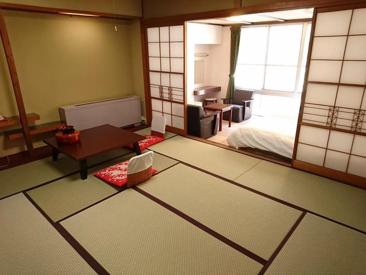 Bed in Ichiryukaku Honkan