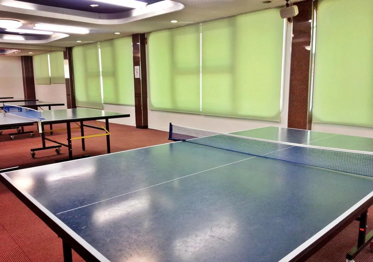 Table tennis in Itoen Hotel New Sakura
