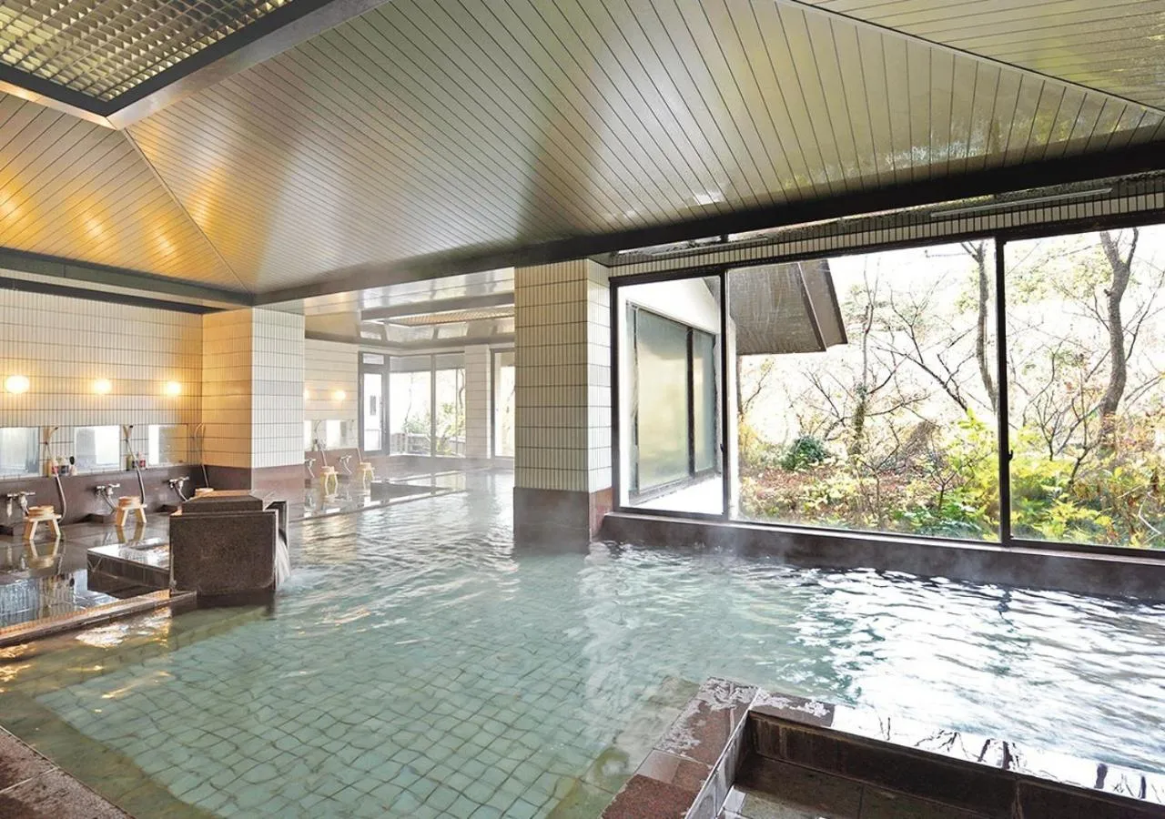 Public Bath in Itoen Hotel New Sakura