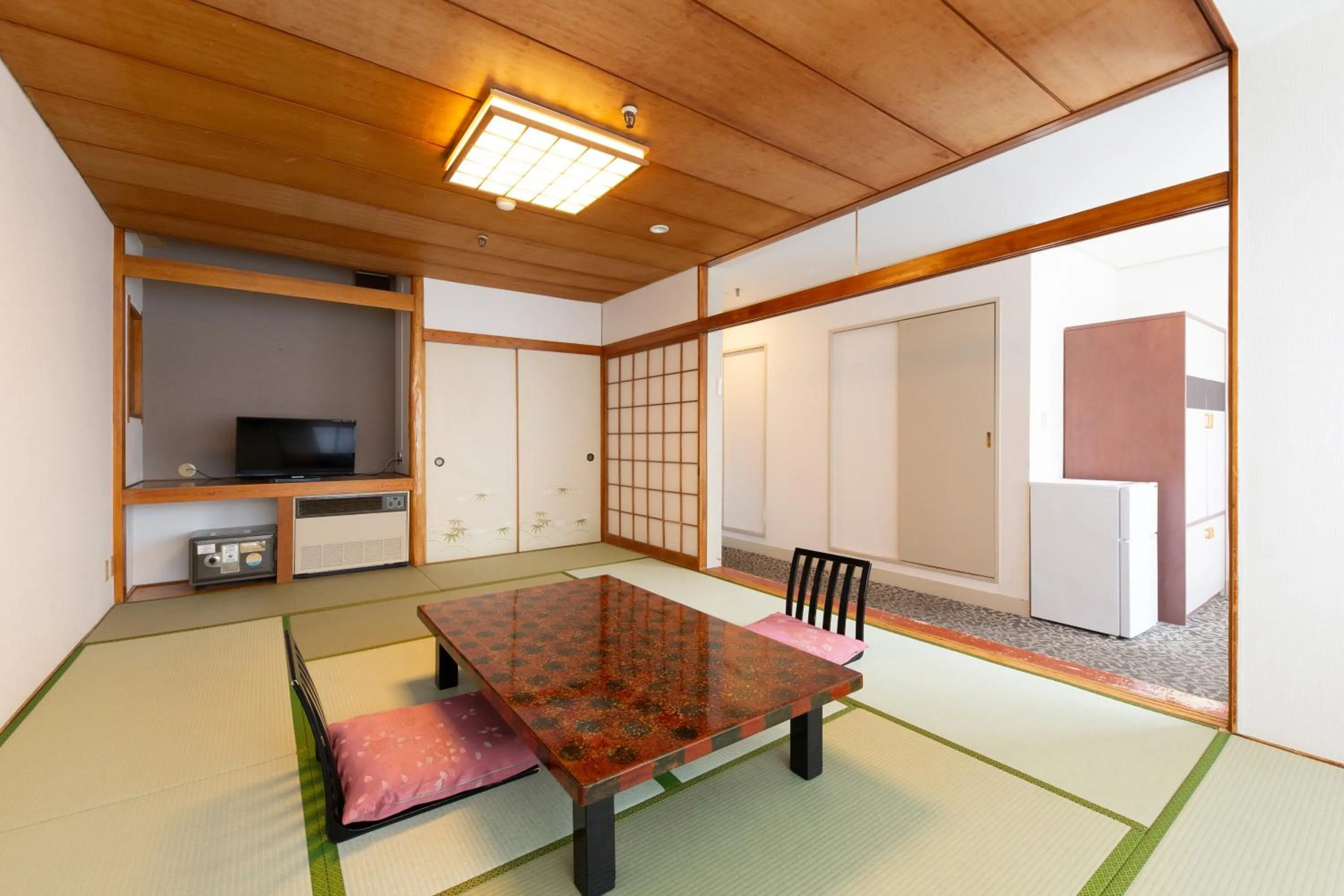 Photo of the whole room in Kinugawa Royal Hotel