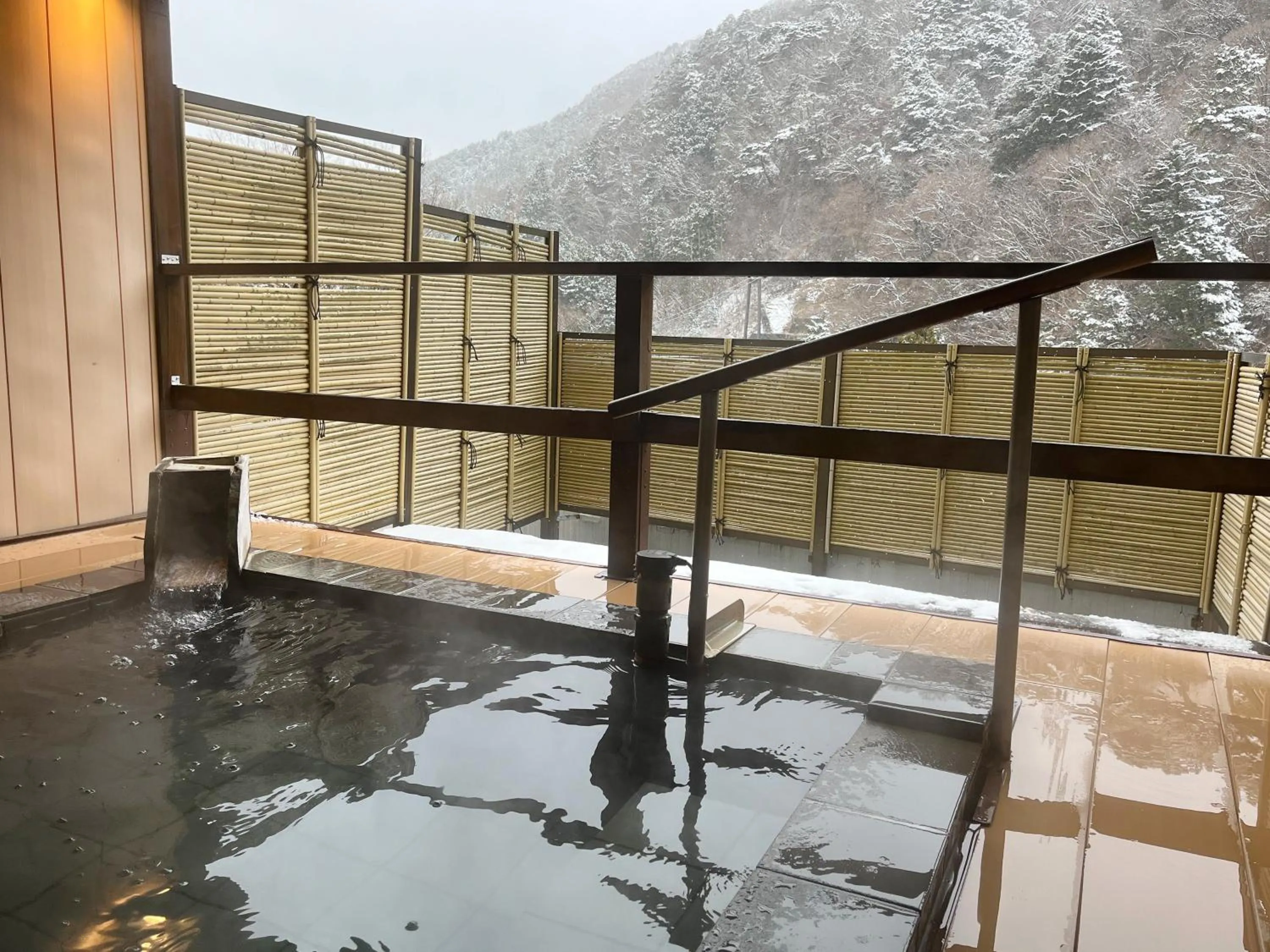 Open Air Bath in Kinugawa Royal Hotel