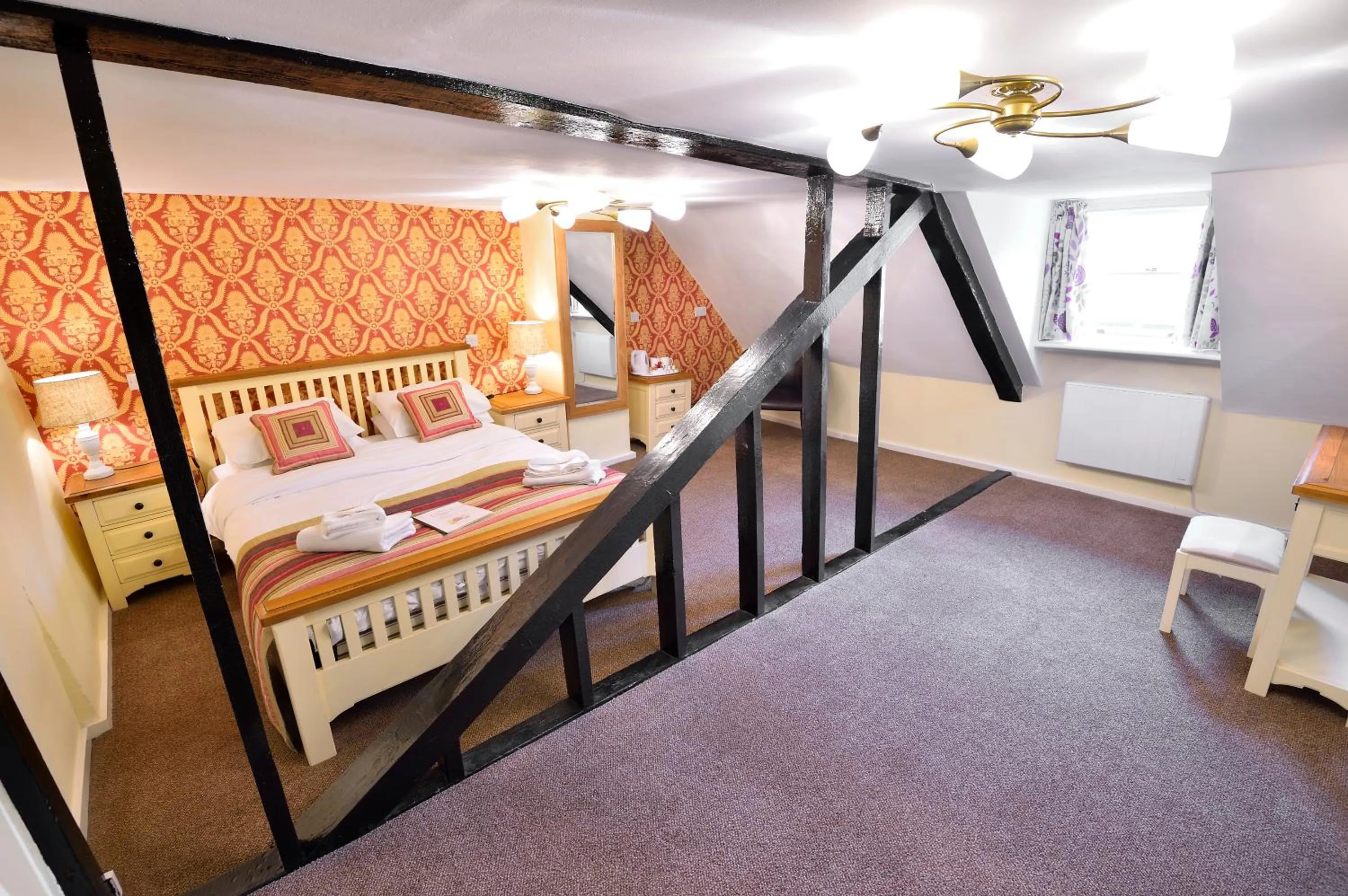 Photo of the whole room, Bed in The Royal Victoria and Bull Hotel