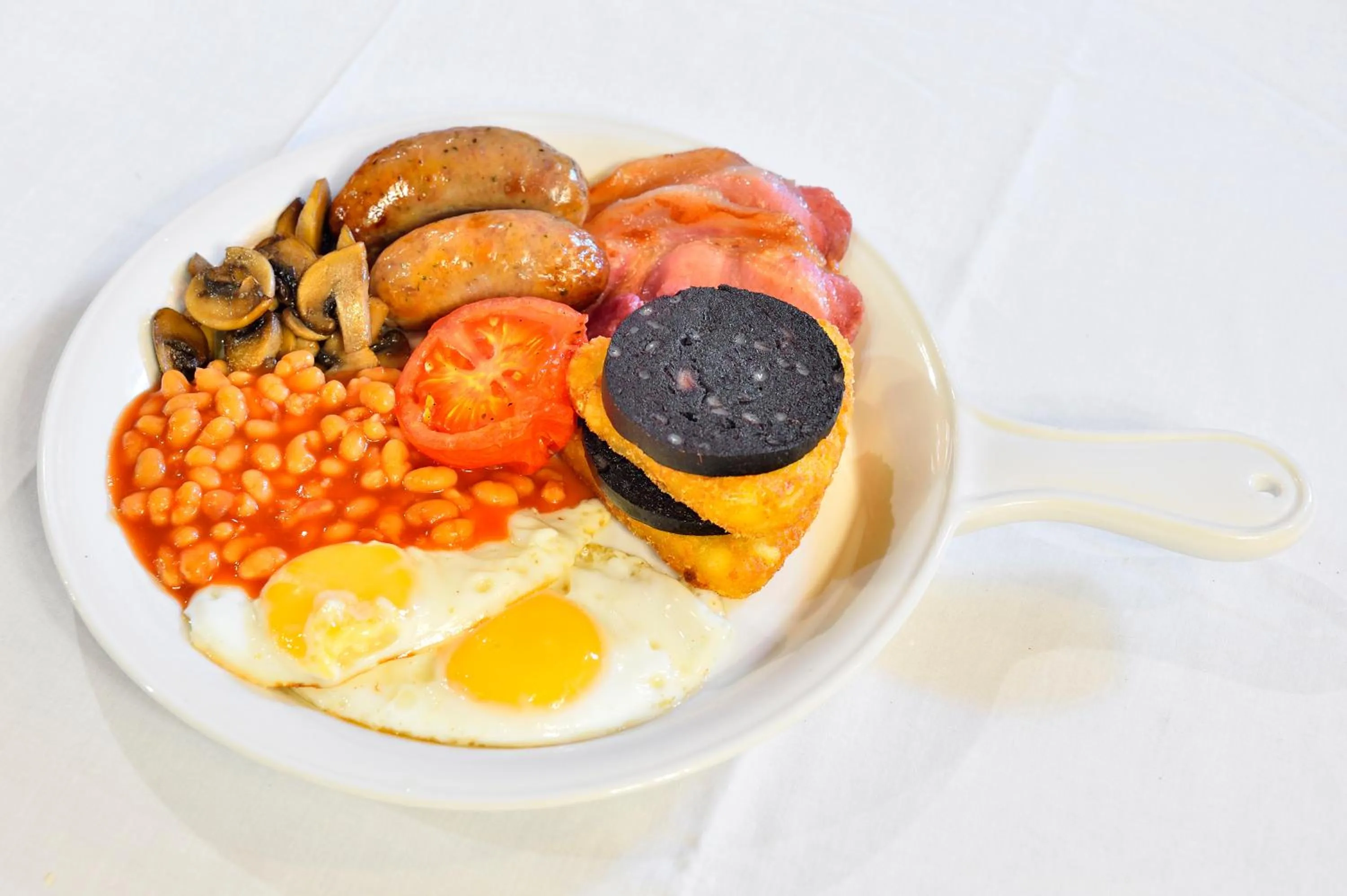 Breakfast in The Royal Victoria and Bull Hotel