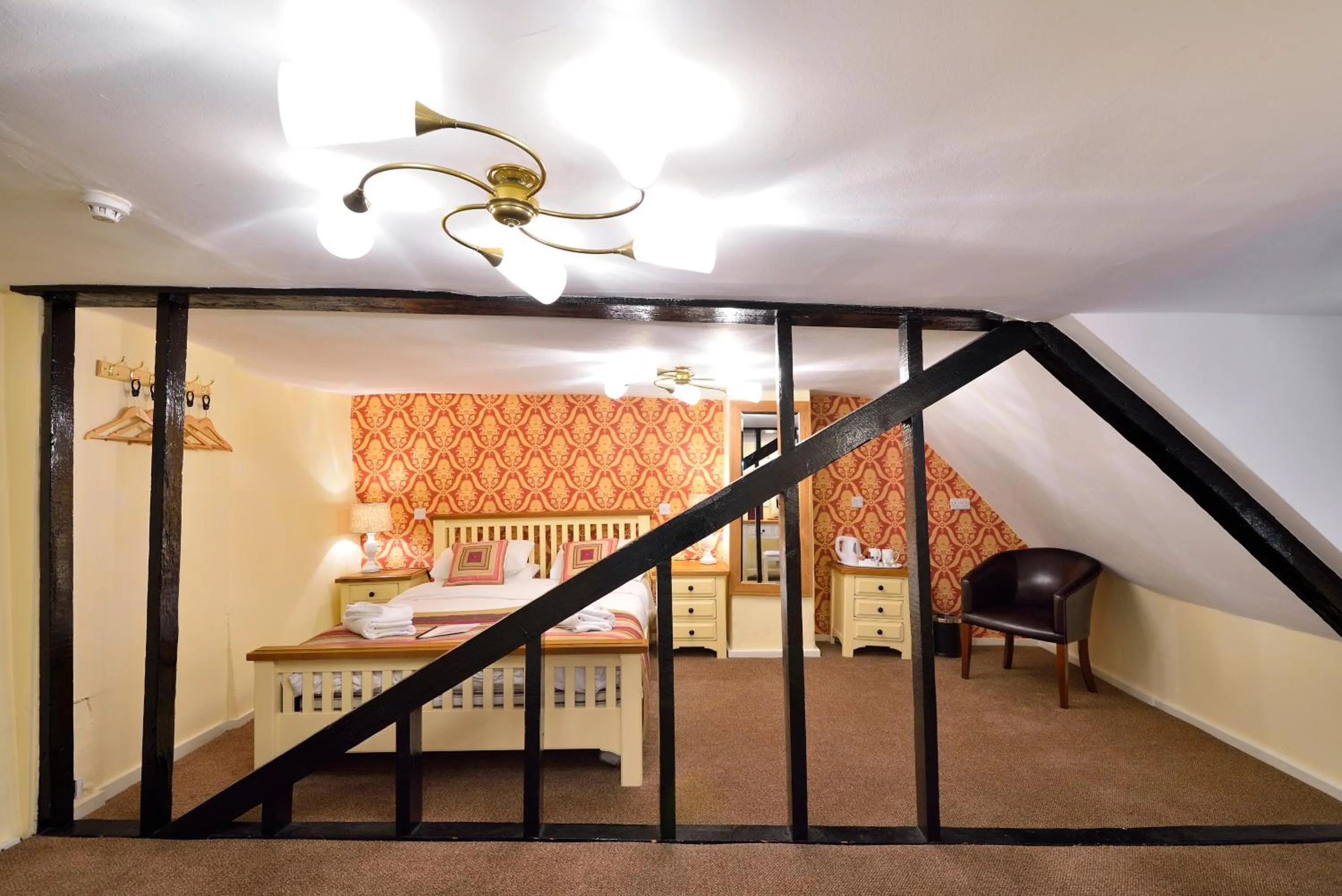 Bedroom, Bed in The Royal Victoria and Bull Hotel