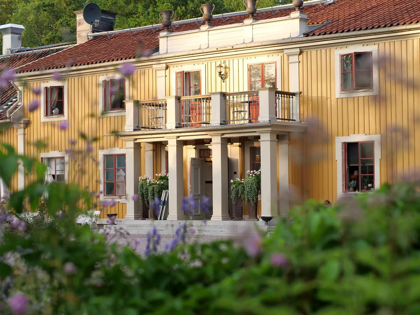 Property building in Dufweholms Herrgård