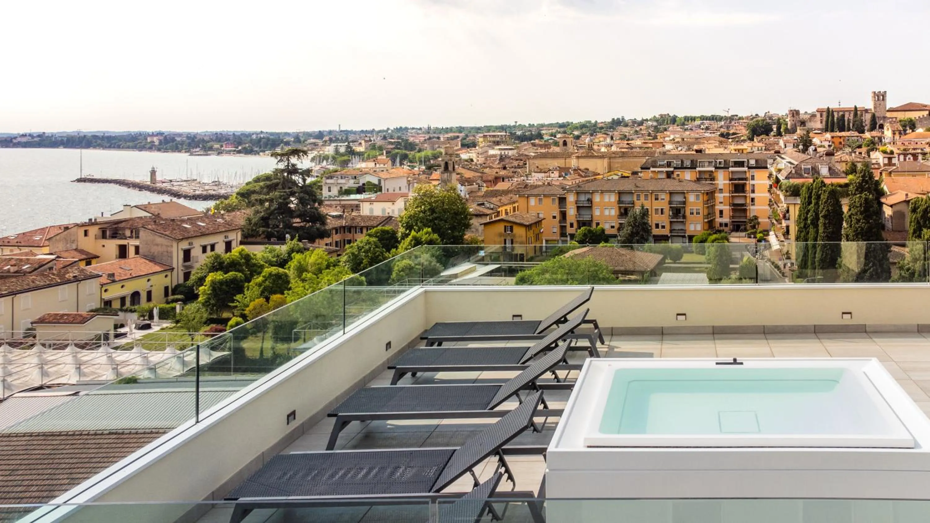 Hot Tub in Hotel Bonotto