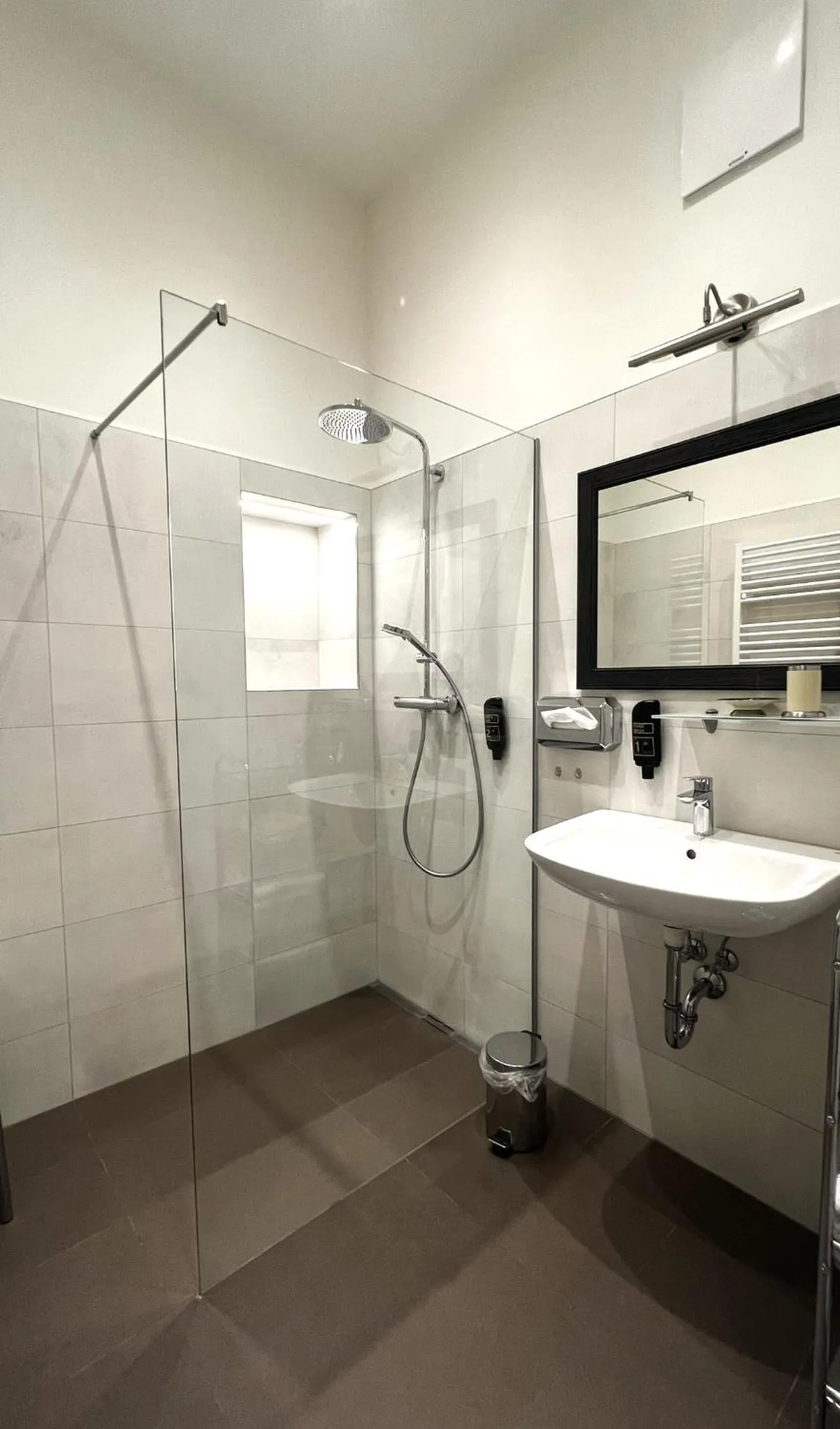 Bathroom in City Zimmer - Appartement Dina Mariner