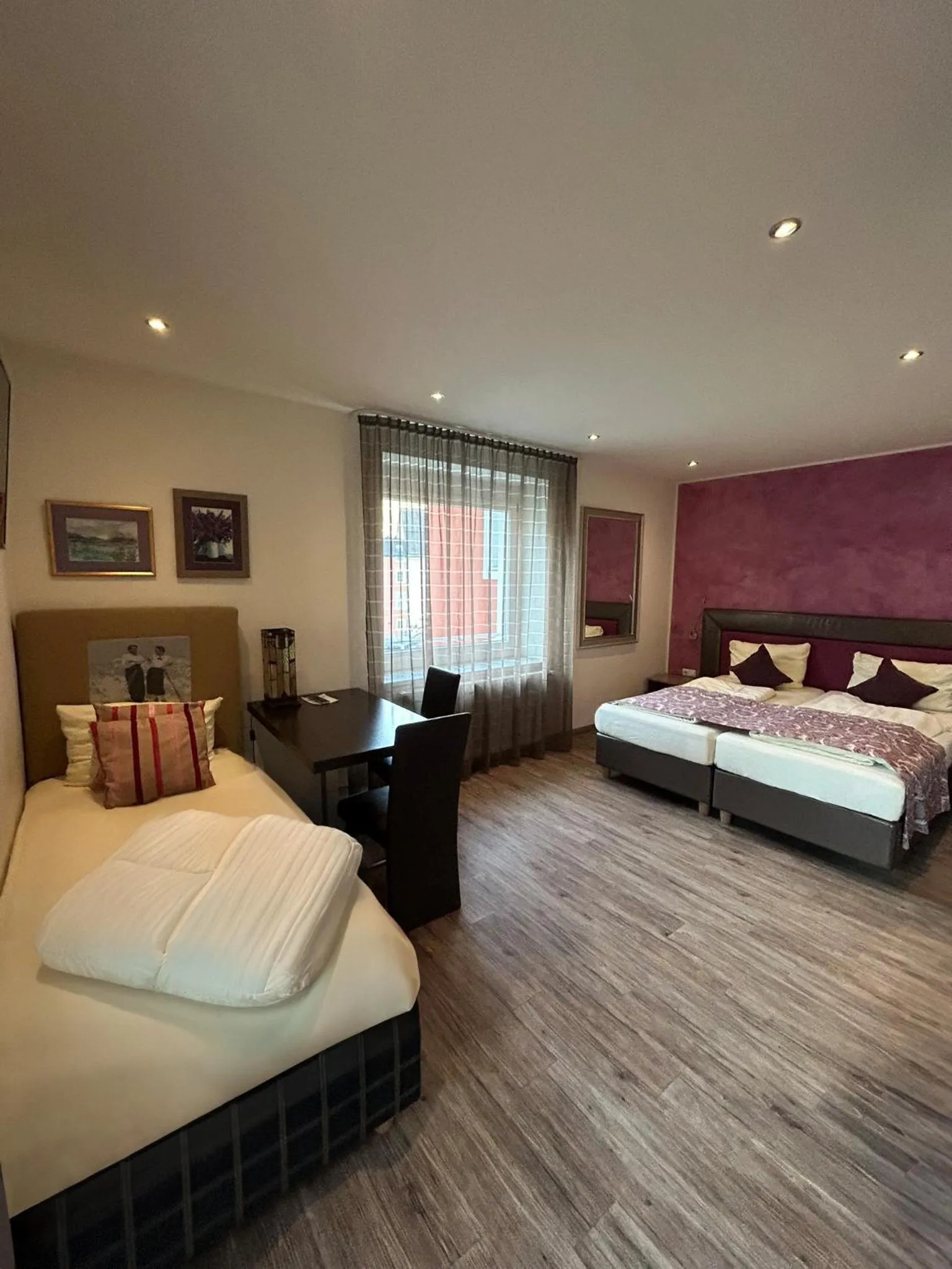 Photo of the whole room, Bed in City Zimmer - Appartement Dina Mariner