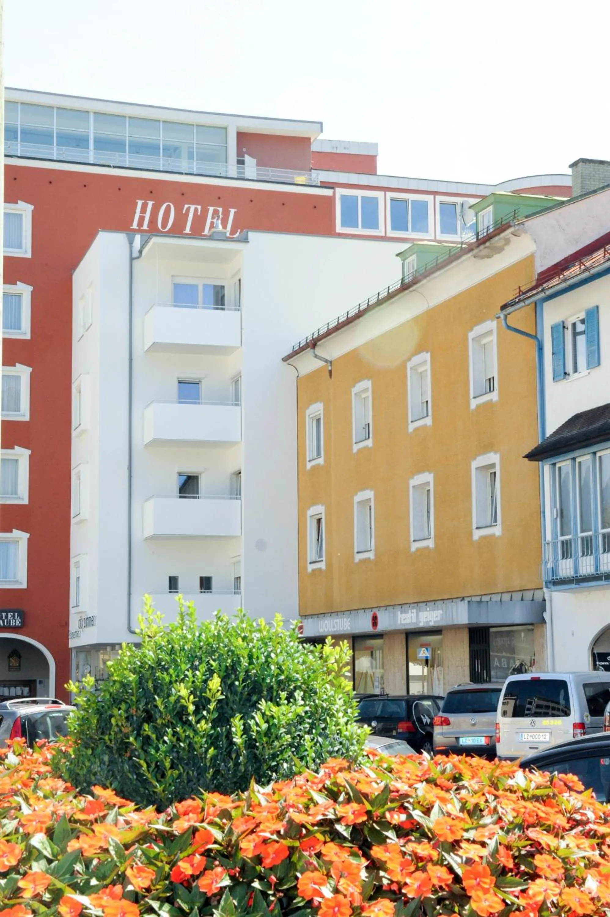 Property building in City Zimmer - Appartement Dina Mariner