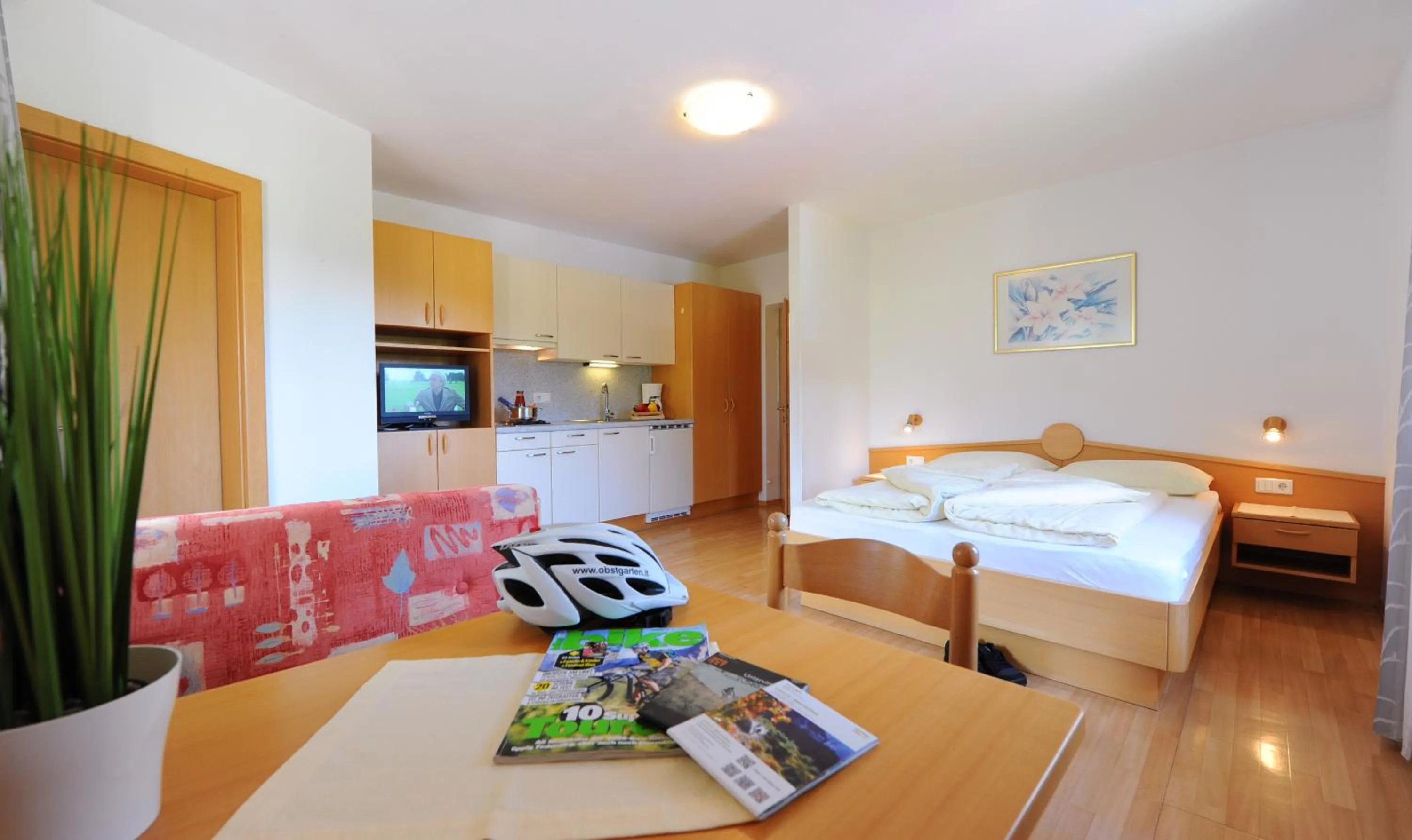 Photo of the whole room, Bed in Residence Obstgarten