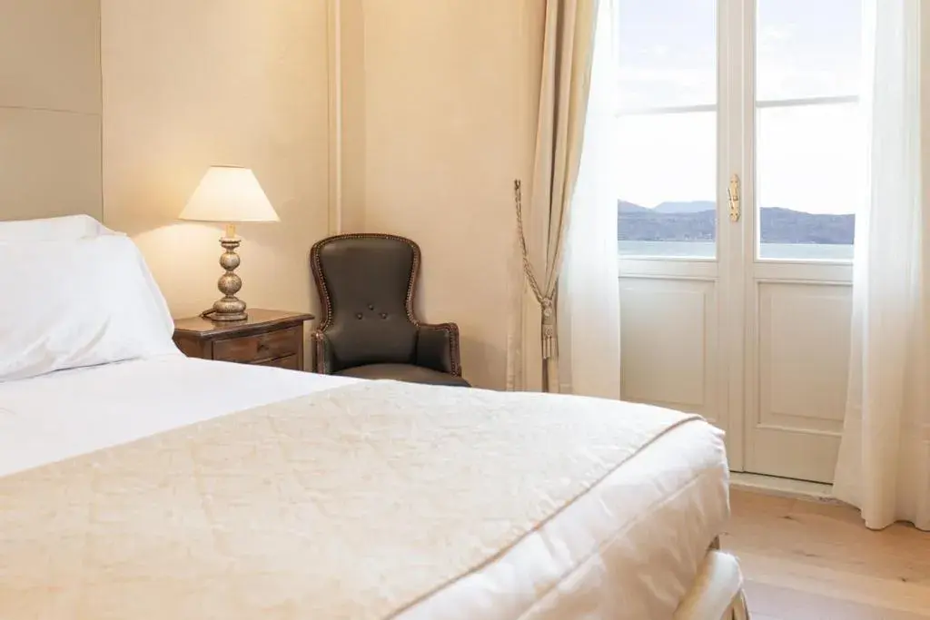 Superior Single Room with Lake View in Grand Hotel Fasano Superior Single Room with Lake View in Grand Hotel Fasano