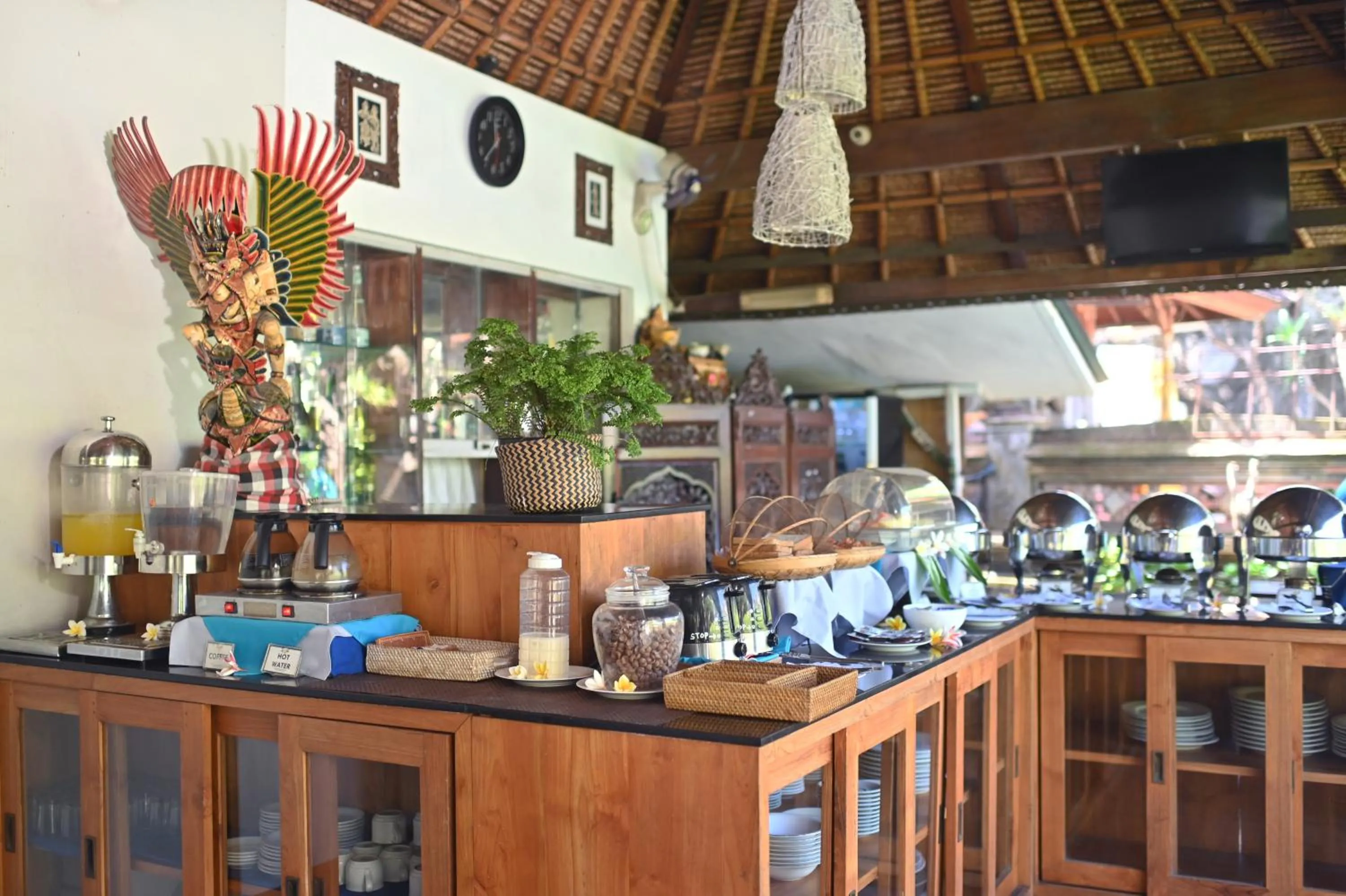 Restaurant/places to eat in Puri Dewa Bharata Hotel & Villas