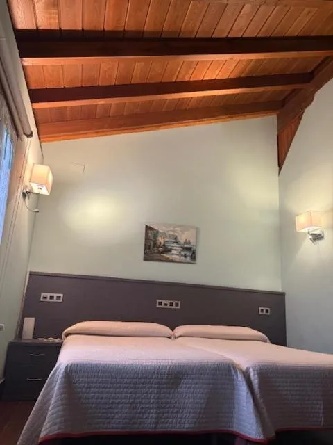 Bed in Hotel Rural Las Palmeras Muskiz