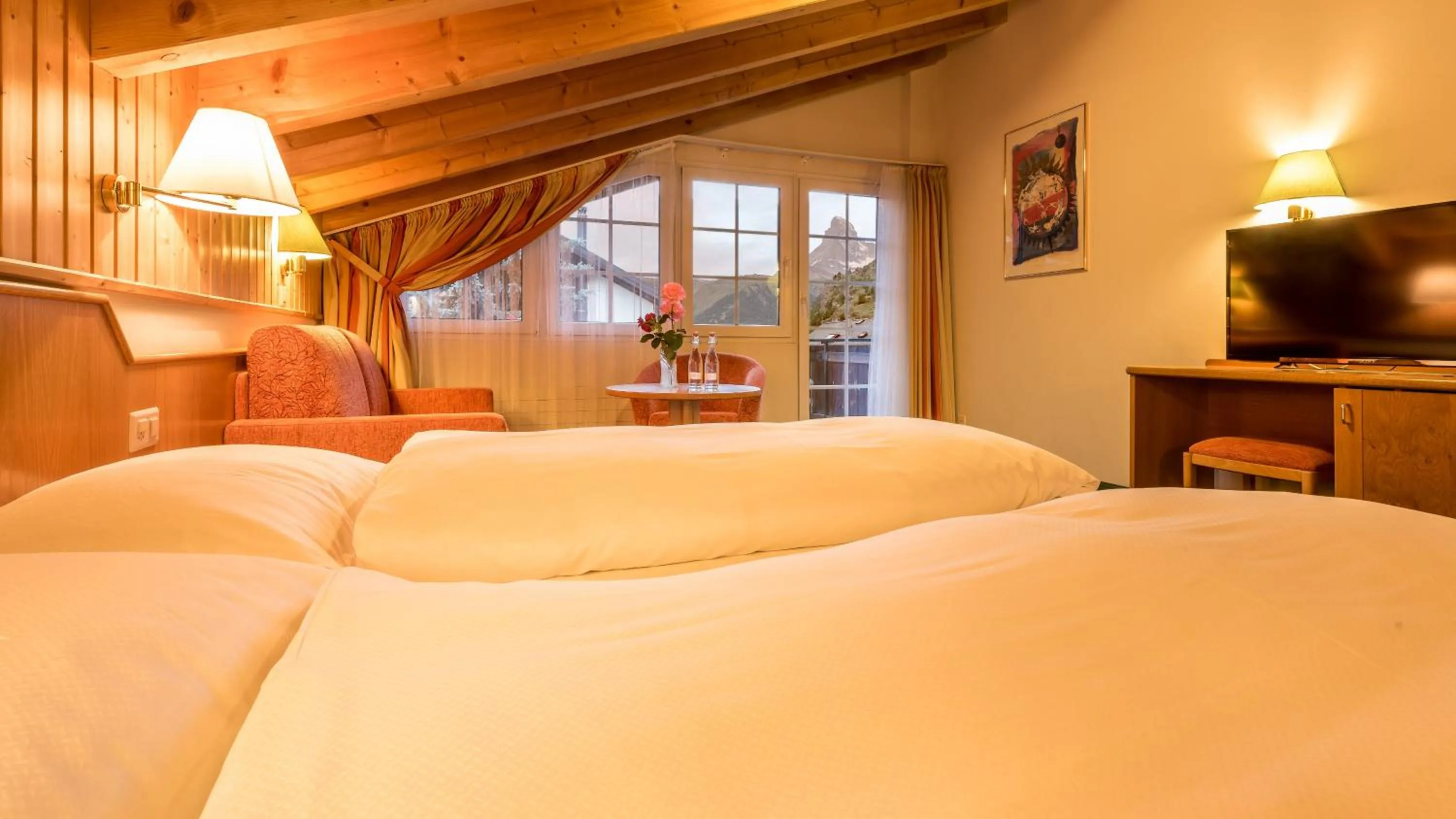 Mountain view, Bed in Hotel Cheminee