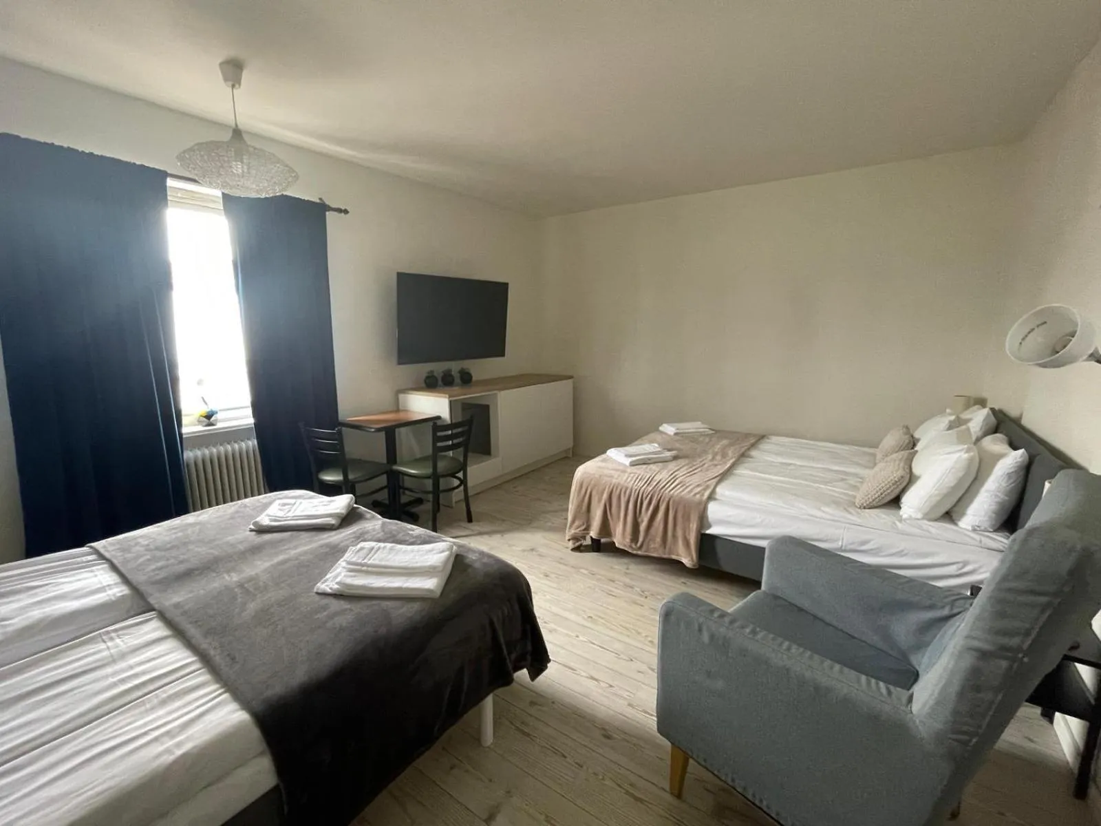 Bed in Hotell Skinnargården