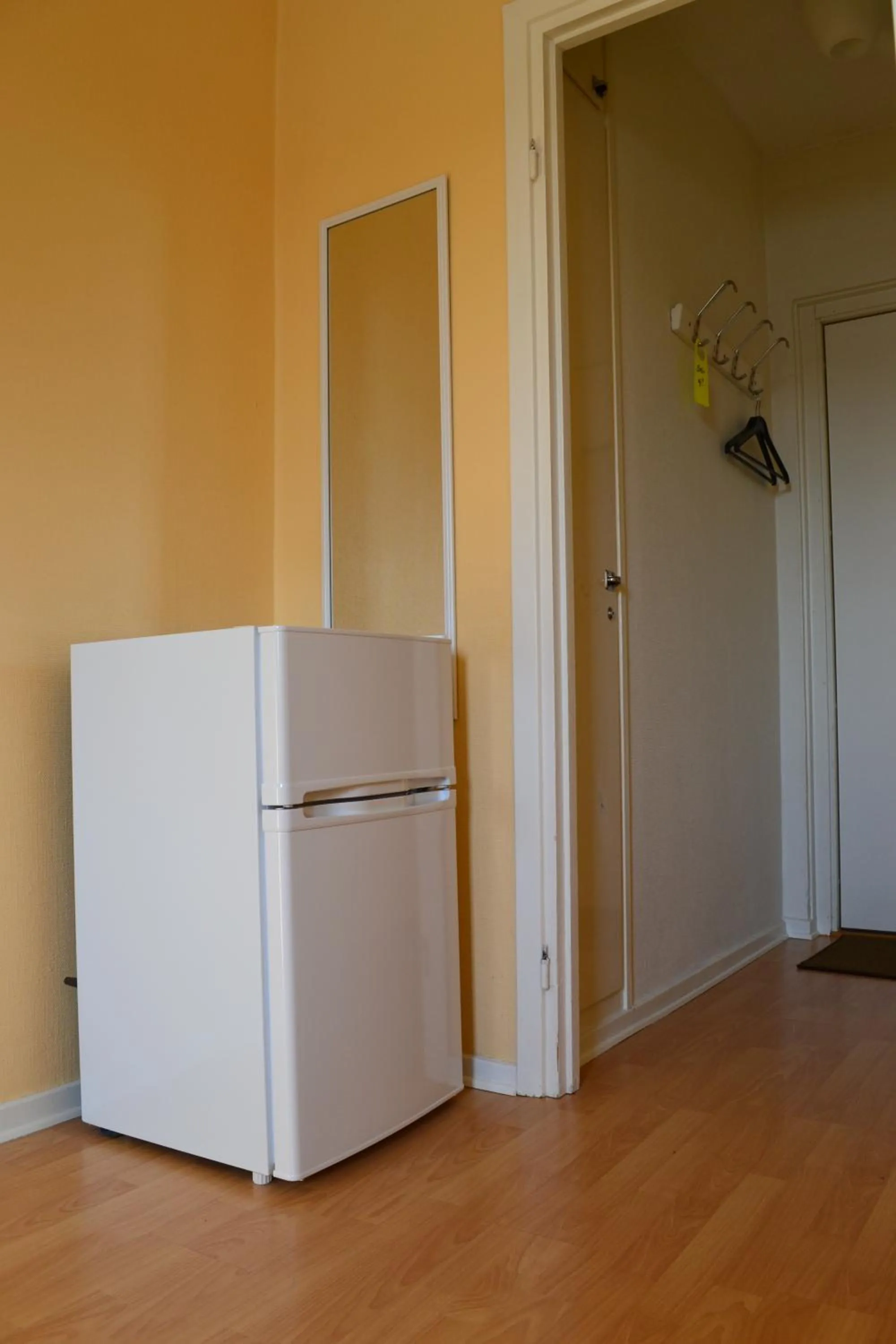 Photo of the whole room in Hotell Skinnargården