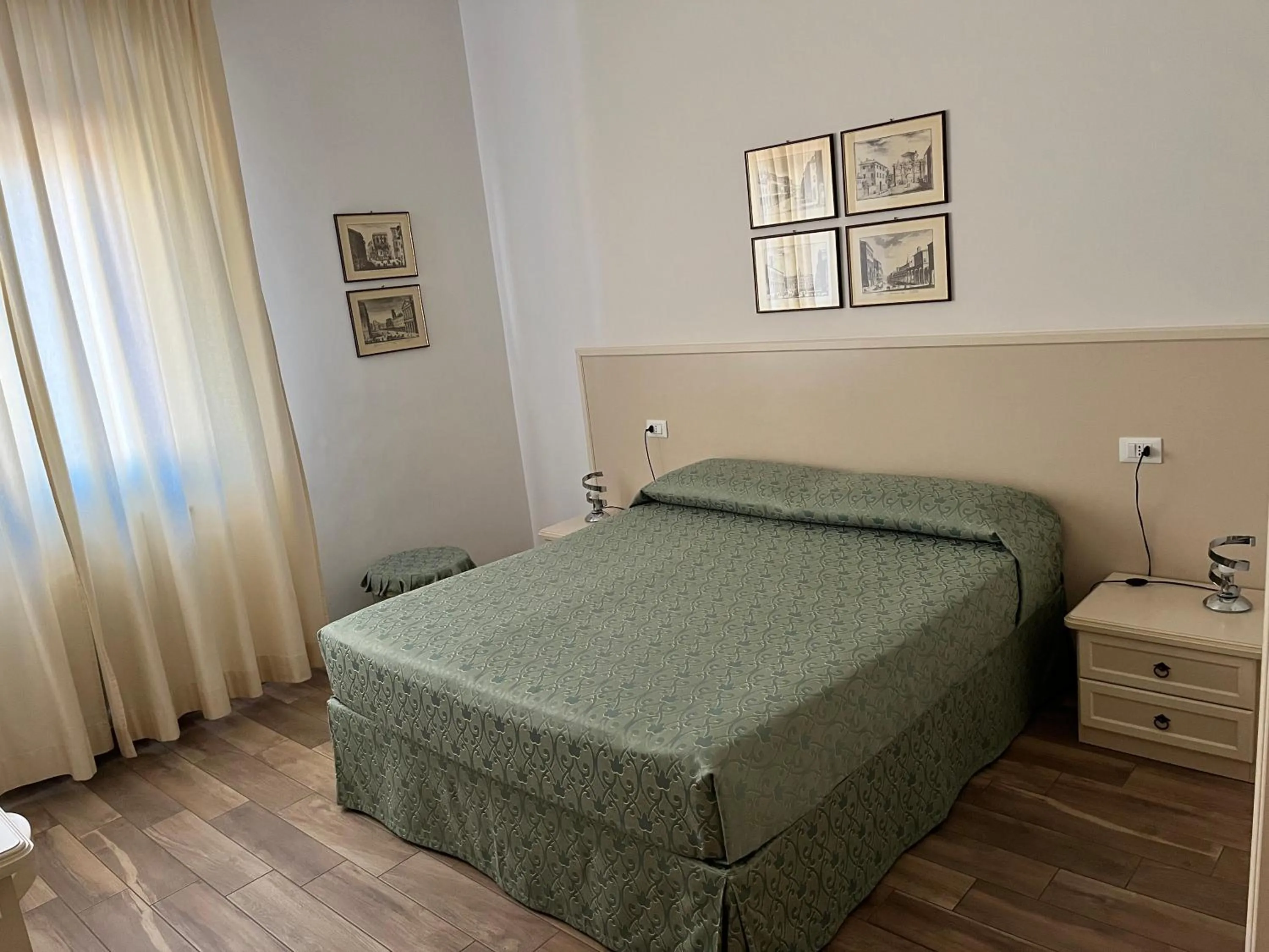 Bed in Guest House in Piazza