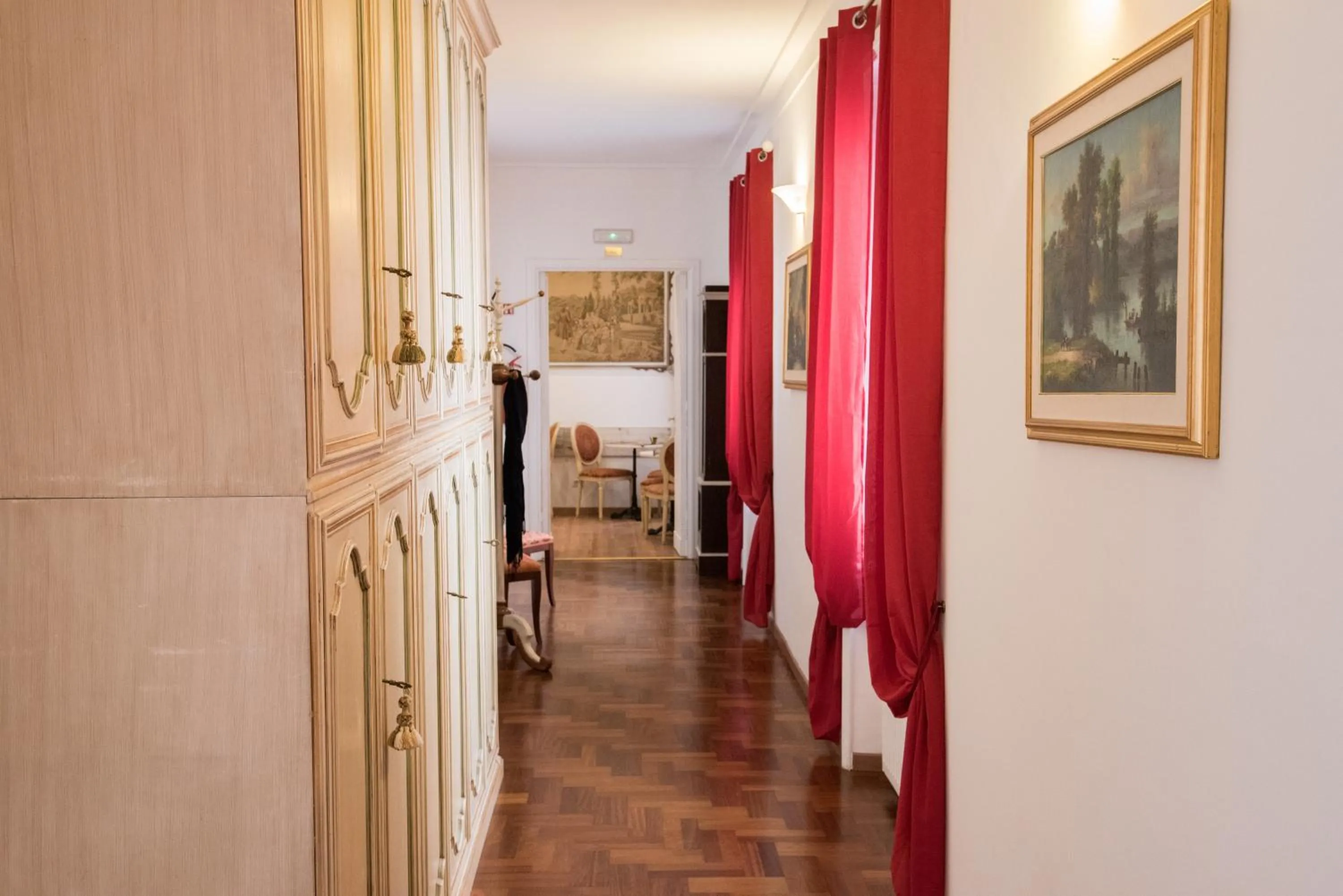 Area and facilities in Domus Giulia