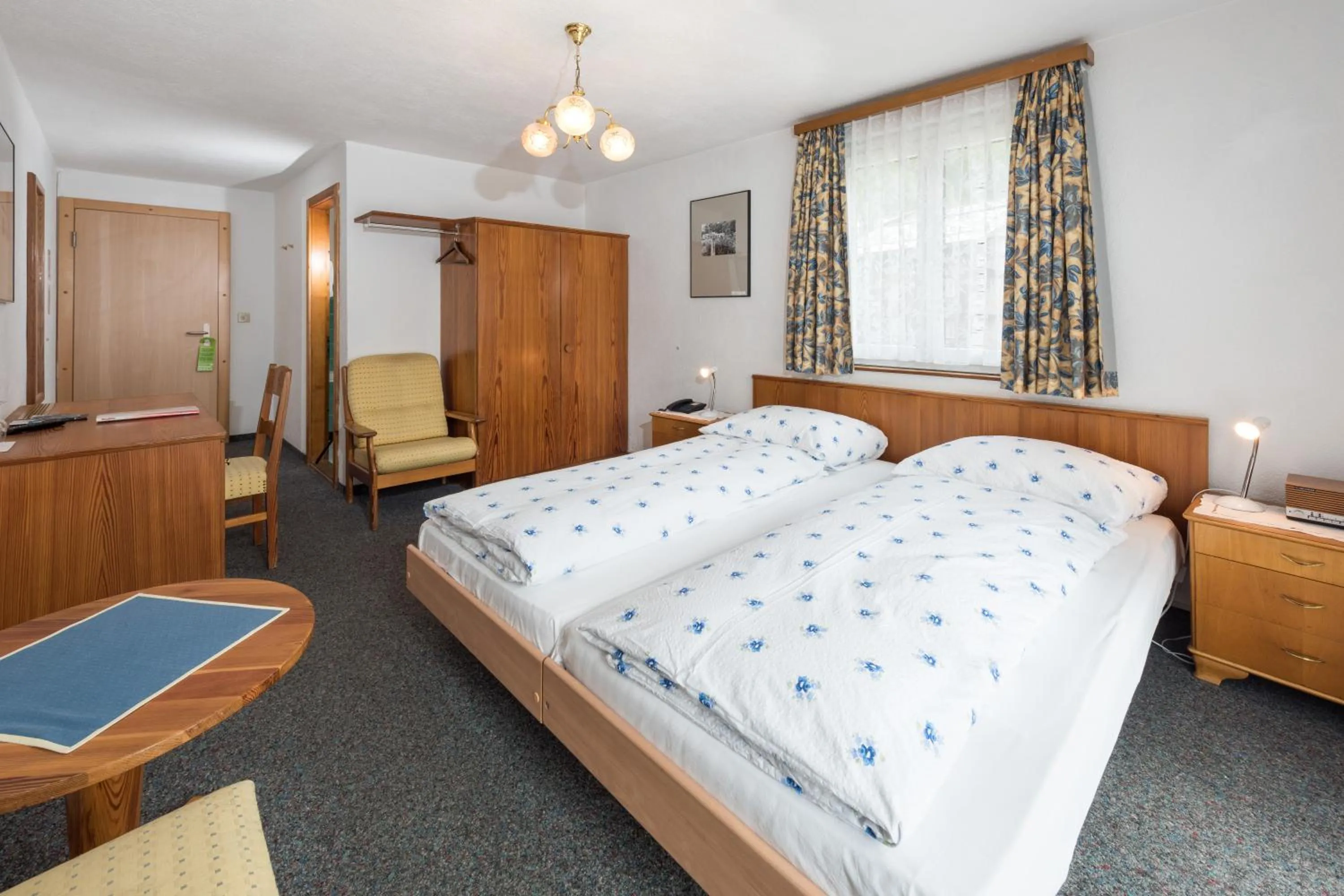 TV and multimedia, Bed in Hotel Rhodania